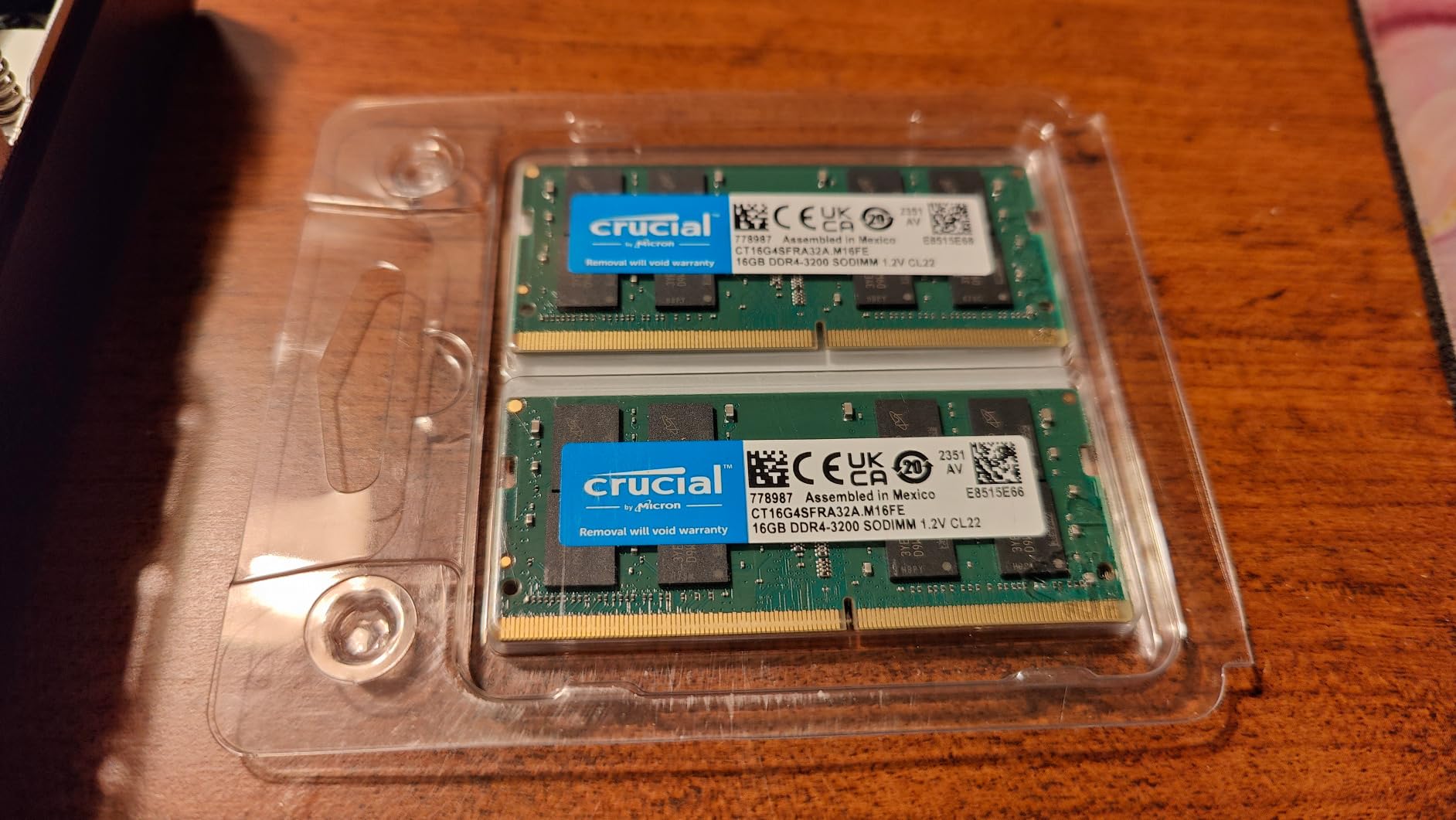 Crucial 32GB DDR4 RAM Kit (2x16GB), 3200MHz (PC4-25600) CL22 Laptop Memory, SODIMM 260-Pin, Downclockable to 2933/2666MHz, Compatible with 13th Gen Intel Core and AMD Ryzen 7000 - CT2K16G4SFRA32A customer photo 2
