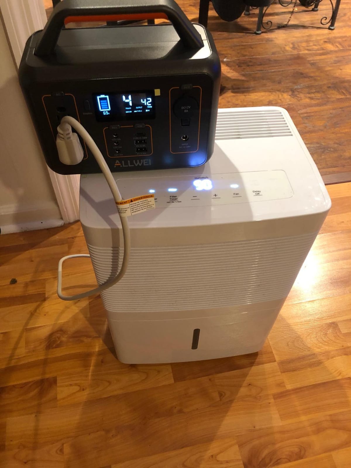 ALLWEI Portable Power Station 300W, 256Wh Solar Generator LiFePO4 Battery | Pure Sine Wave AC Outlet, PD 60W Fast Charging, MPPT & BMS Protection, Compact for Camping Outdoor Home Backup Emergency CPAP customer photo 1