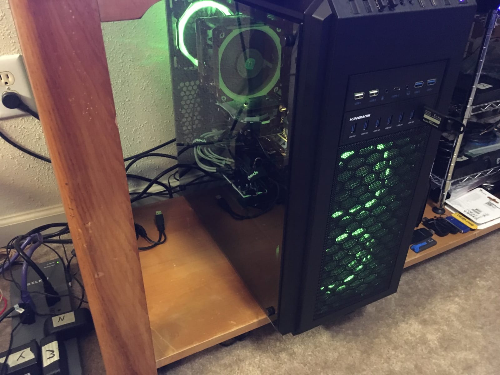 USB2.0 + 3.0 Metal Front, 5.25 inch 19Pin Front Panel Adapter, 4 USB 3.0 Port hubs and (1HD Audio Port / 1TPY-C Port / 1 Microphone Input) customer photo 1