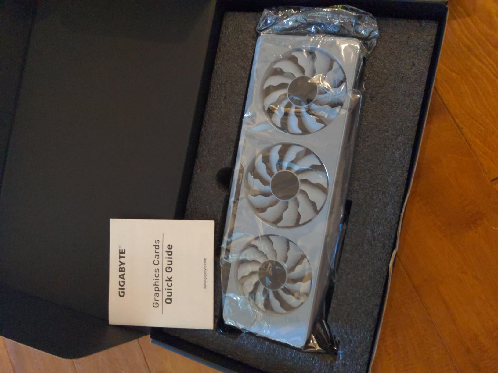 nVidia GeForce RTX 3090 Founders Edition Graphics Card 24GB customer photo 2
