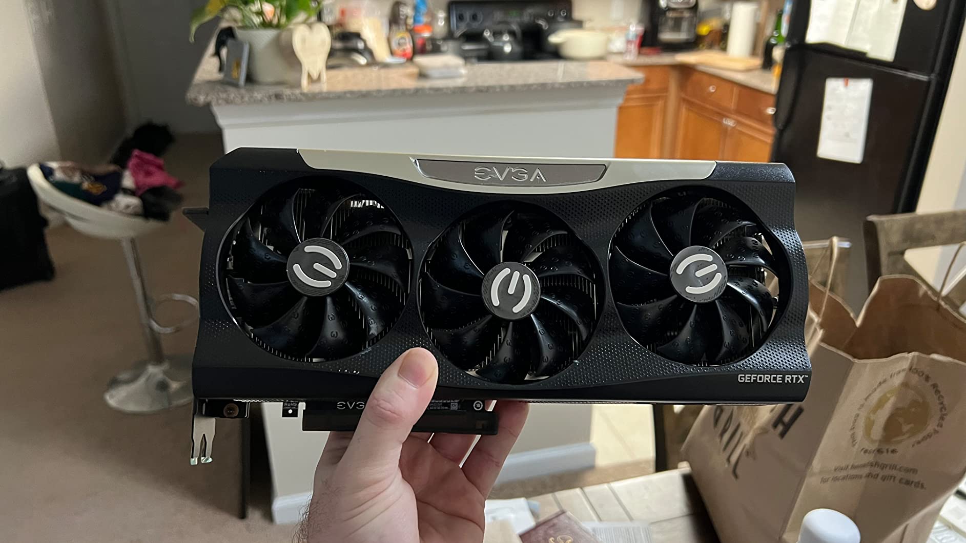 EVGA GeForce RTX 3090 FTW3 Ultra Gaming, 24GB GDDR6X, iCX3 Technology, ARGB LED, Metal Backplate customer photo 2