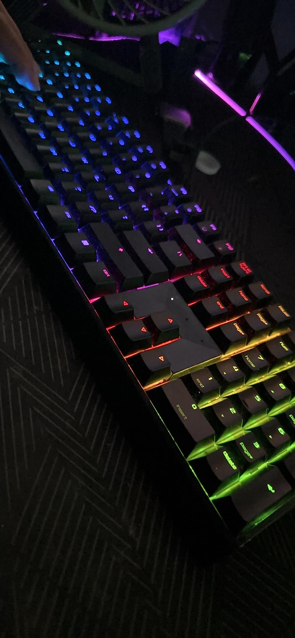 Cherry MX 3.0S Wired Mechanical Gaming Keyboard MX2A Silent RED Switches | Robust Aluminum Housing, RGB-Lighting, Full Key Rollover, Anti Ghosting, Black customer photo 2