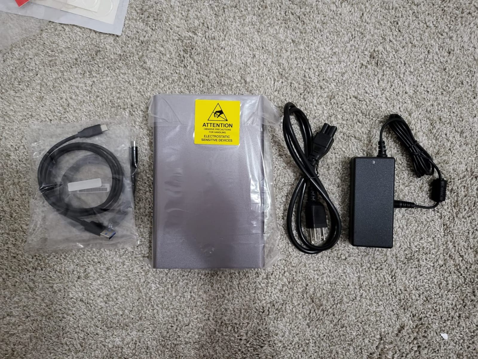 SanDisk Professional 12TB G-DRIVE Enterprise-Class Desktop Hard Drive HDD, Ultrastar Drive Inside, USB-C (5Gbps), USB 3.2 Gen 1 - SDPH91G-012T-NBAAD customer photo 2