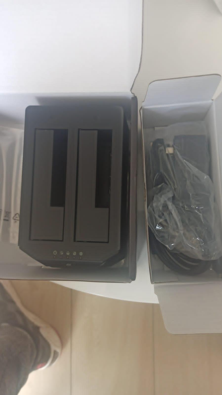 SABRENT Dual-Bay USB-C Hard Drive Docking Station & Cloner (EC-CH2B) customer photo 2