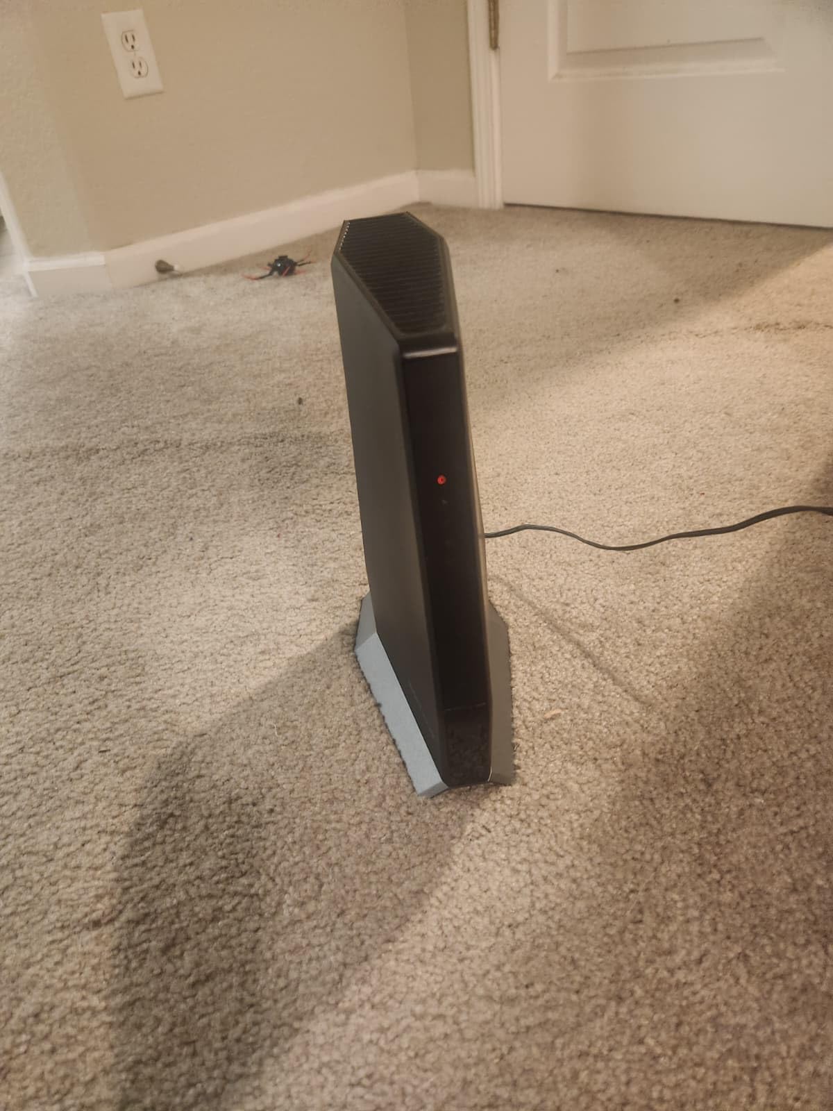 NETGEAR Nighthawk Cable Modem with Built-in WiFi 6 Router (CAX80) - Compatible with All Major Cable Providers | Cable Plans Up to 6Gbps | AX6000 WiFi 6 speed | DOCSIS 3.1 (Renewed) customer photo 2