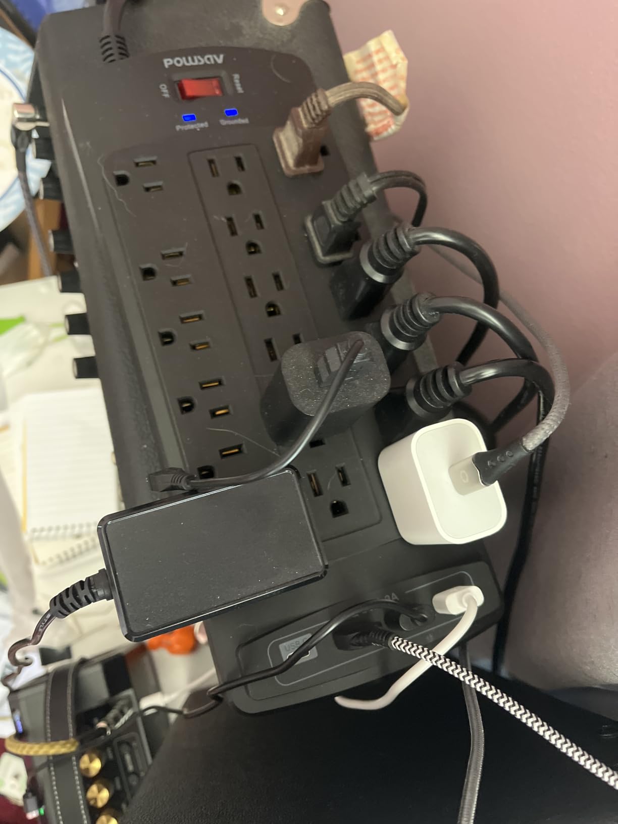 18 Outlets Surge Protector Power Strip - 6 Feet Flat Plug Heavy Duty Extension Cord with 18 Widely Outlets and 4 USB Ports, 2100 Joules, Black, ETL Listed customer photo 2