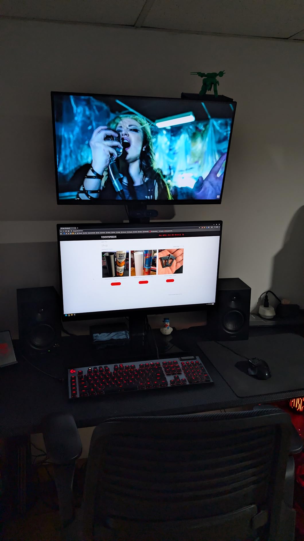 Edifier MR4 Studio Monitor Speakers, 4 inch Active Near-Field Powered Bookshelf Speakers customer photo 2