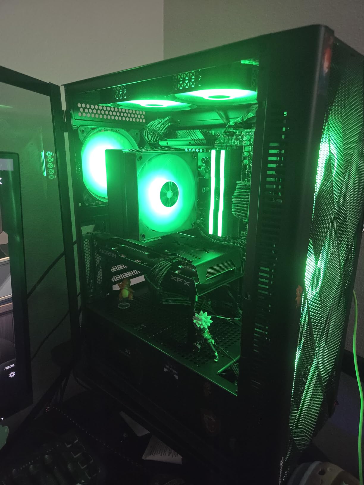 MUSETEX ATX PC Case Pre-Install 6 PWM ARGB Fans, Polygonal Mesh Computer Gaming Case, Opening Tempered Glass Side Panel Mid-Tower Case, USB 3.0 x 2, Black, NN8 customer photo 1