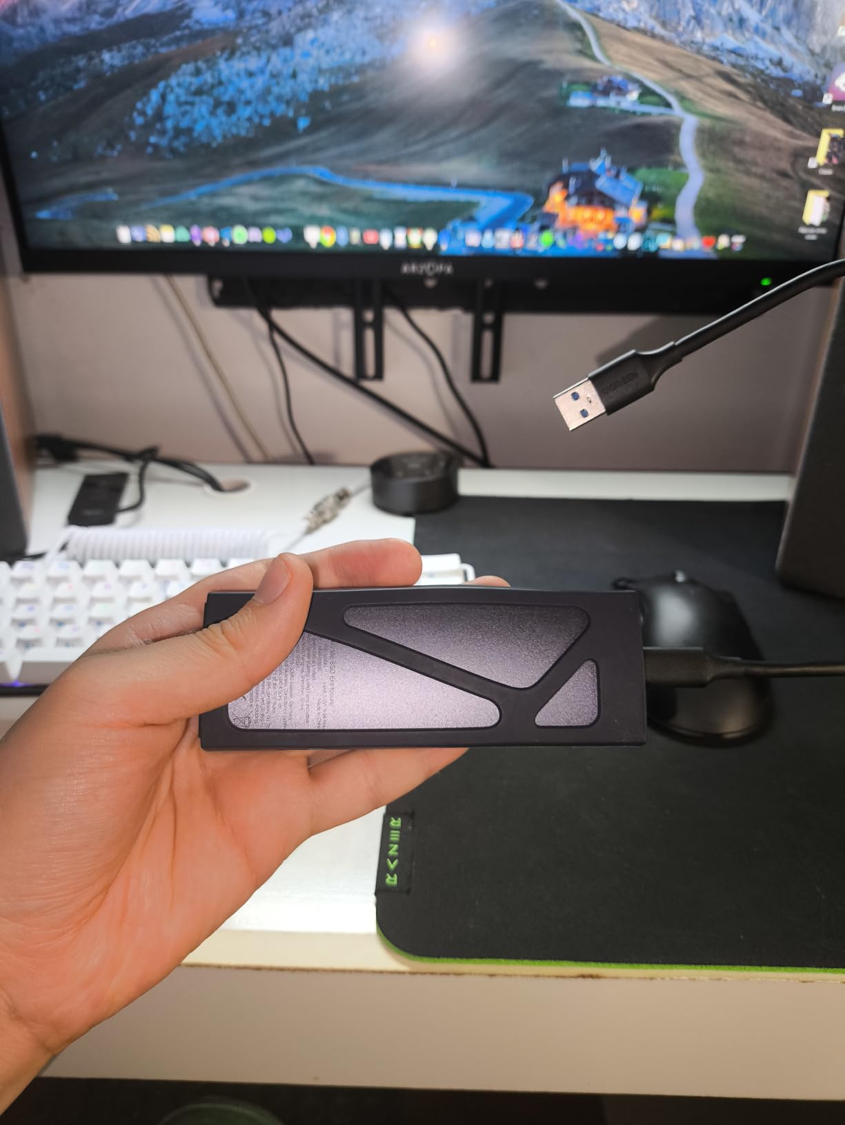 UGREEN SSD Enclosure Tool-Free USB C External 10Gbps M.2 NVMe to USB | Adapter/Reader Supports M and B&M Keys and Size 2230/2242 /2260/2280 SSDs customer photo 1