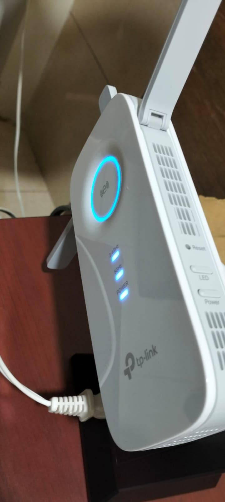 TP-Link AX3000 WiFi 6 Range Extender Internet Booster(RE700X), Dual Band, AP Mode w/Gigabit Port, OFDMA, Beamforming, APP Setup, OneMesh Compatible customer photo 2