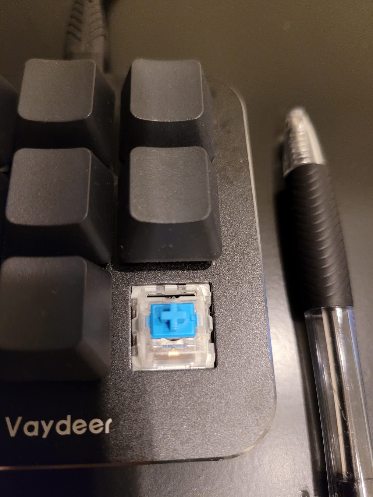Vaydeer One-Handed Mechanical Keyboard Support NKRO, Hotkeys, One-Click Start, 9 Fully Programmable Keys with Floating Window and Macro Multifunctional Keypad for iOS, Windows customer photo 1