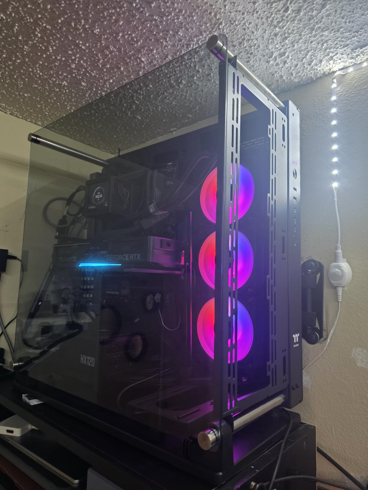 Thermaltake Core P3 TG Pro Open Frame ATX Compatible PC Case CA-1G4-00M1WN-09 CS8593 customer photo 1