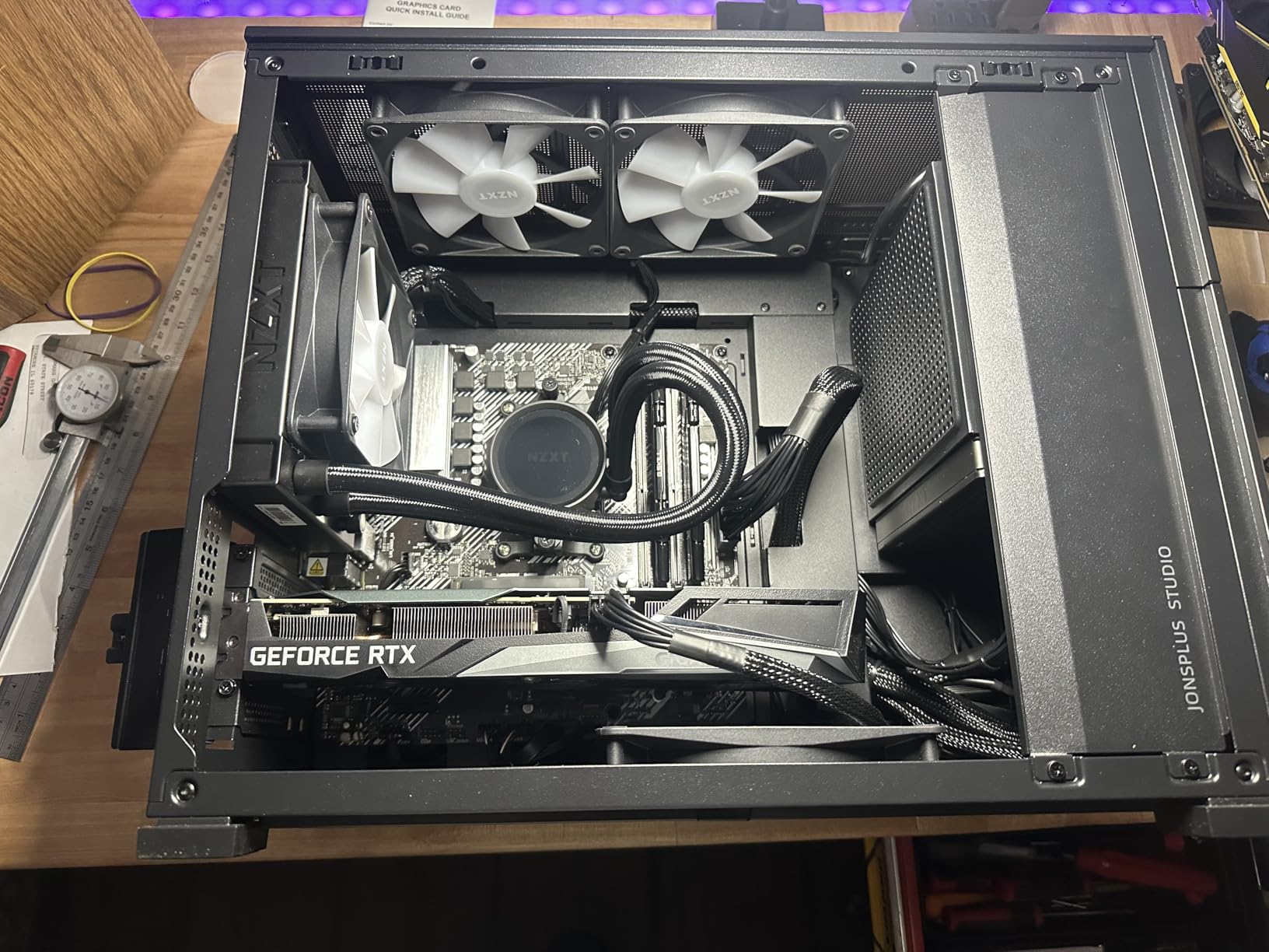 JONSBO D31 MESH Black Micro ATX Computer Case, MATX/ITX Mainboard, Supports RTX 4090 (335-400mm) GPU, 360/280 AIO, ATX/SFX PSU 100-220mm, Multiple Tool-Free Design customer photo 1