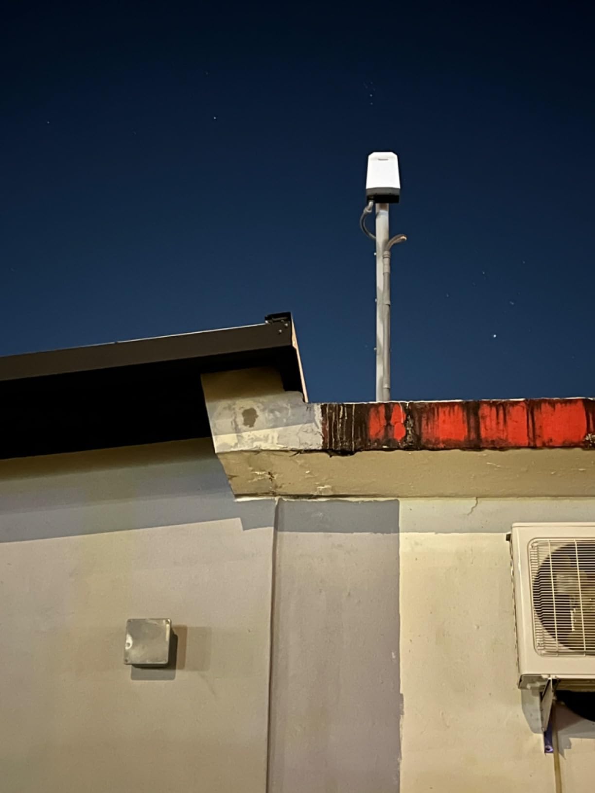 Outdoor 5G Router with SIM Card Slot, NR SA NSA CPE 5G Modem Cellular Routers Gateway/Bridge/Wireless, IP67 Waterproof, T-Mobile & AT&T, 4X4 MIMO,802.3af POE,Band Lock,VPN, for Farm,Yard,RV customer photo 1