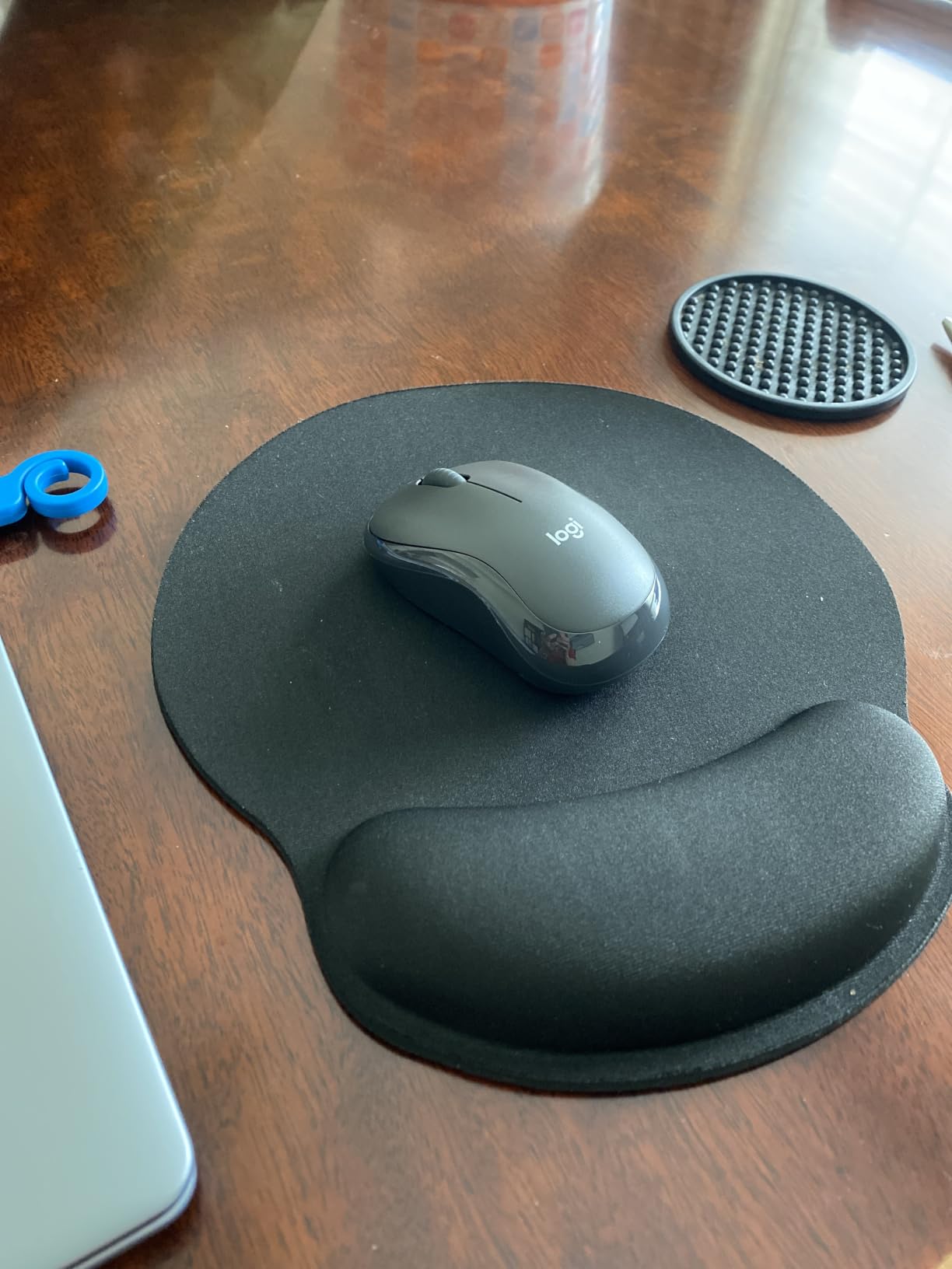 Logitech M240 Compact Silent Bluetooth Wireless Mouse - Graphite | Bluetooth connectivity, no USB receiver, quiet clicks, 3 non-customizable buttons, 18-month battery life, PC Mac compatible customer photo 2