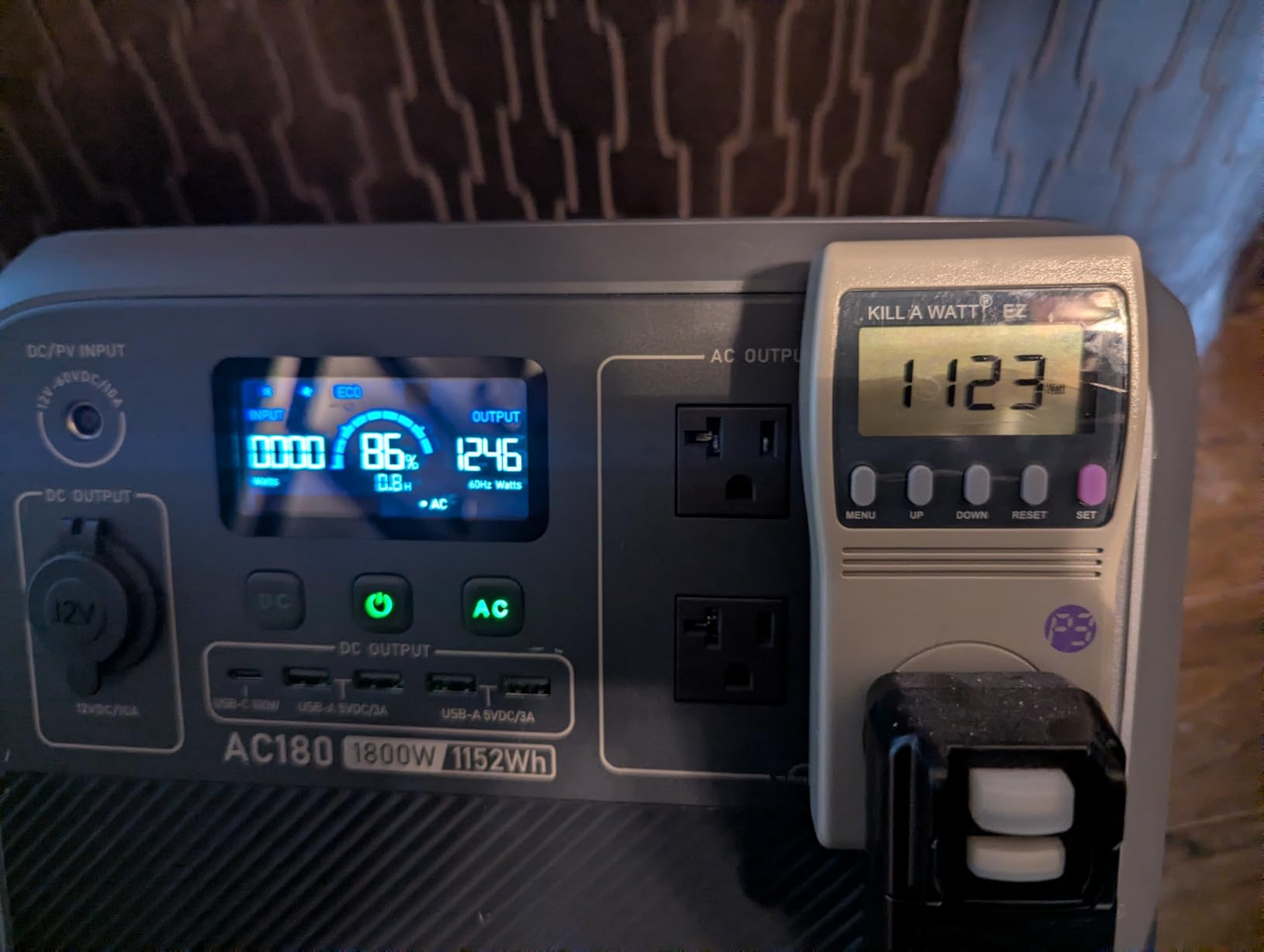 BLUETTI AC180 Portable Power Station 1152Wh 1800W LiFePO4 Solar Generator | Battery Backup w/ 4 1800W (2700W Peak) AC Outlets, 0-80% in 45Min, Fast Charge LFP Power for Camping, Off-grid, Power Outage customer photo 2