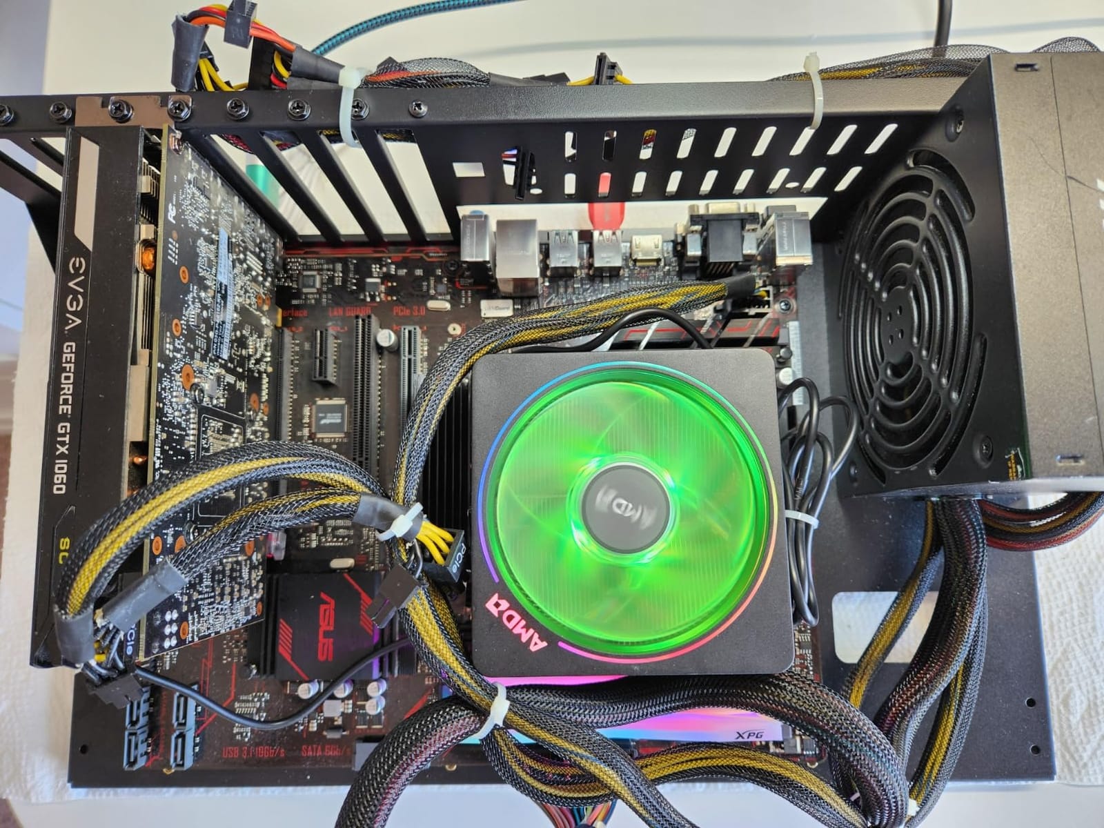 DIY Pc Test Bench, Open Chassis Case Rack for ATX/M-ATX/ITX Motherboards,Widely Body Heat Dissipation Design Open Air Pc Case, SSD Motherboards Accessories (1 Pc) customer photo 2