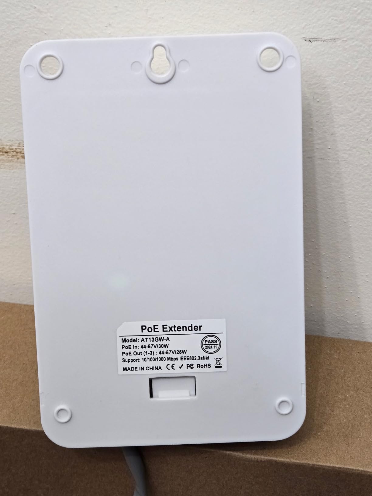 Outdoor Gigabit PoE Passthrough Switch, 1 in 3 Out Extender, IEEE802.3af/at POE Powered, 10/100/1000Mbps Ethernet, Wall Mount Waterproof Plug and Play customer photo 2