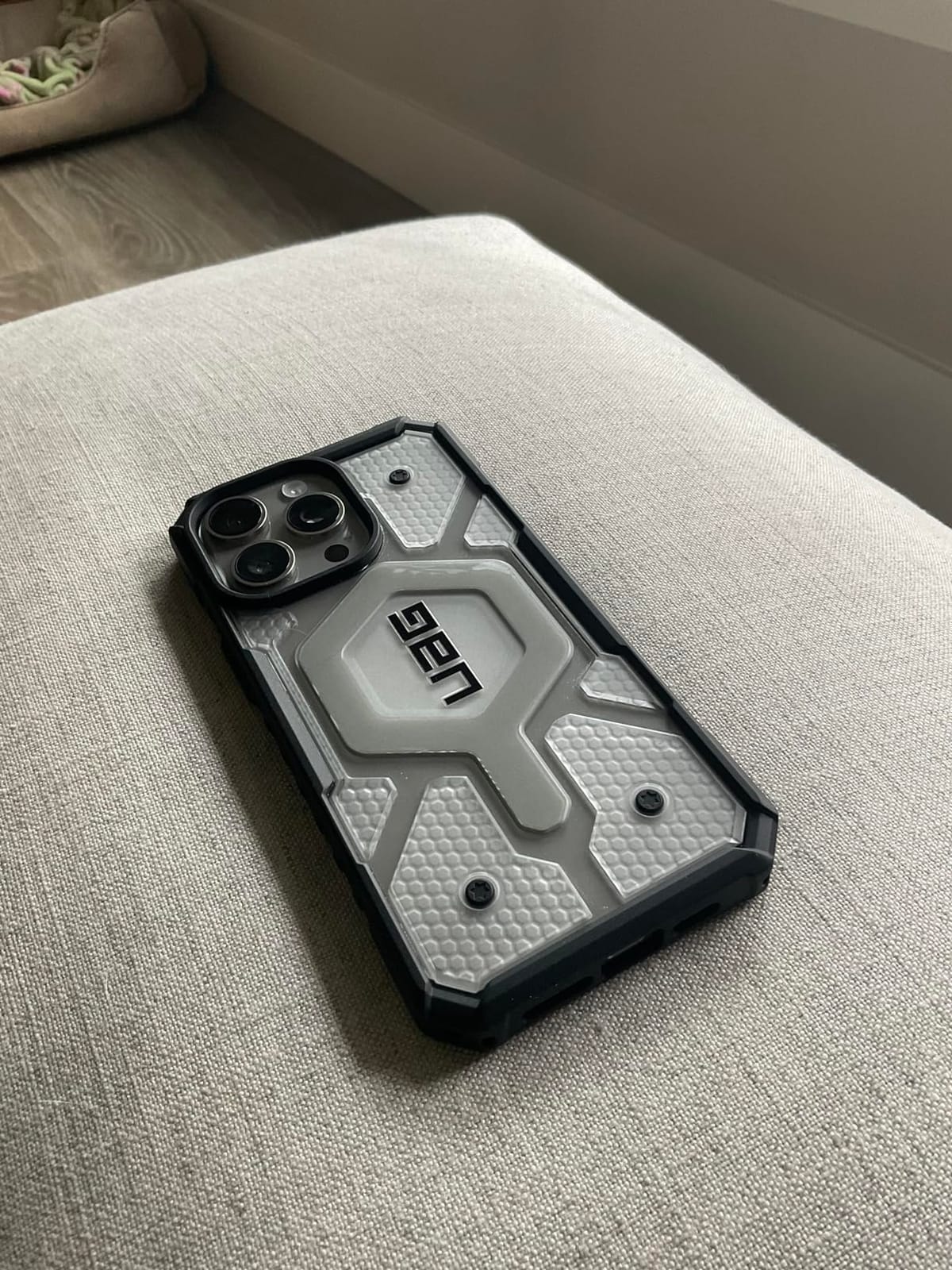 URBAN ARMOR GEAR UAG [Updated Ver] Compatible with iPhone 15 Pro Max Case 6.7