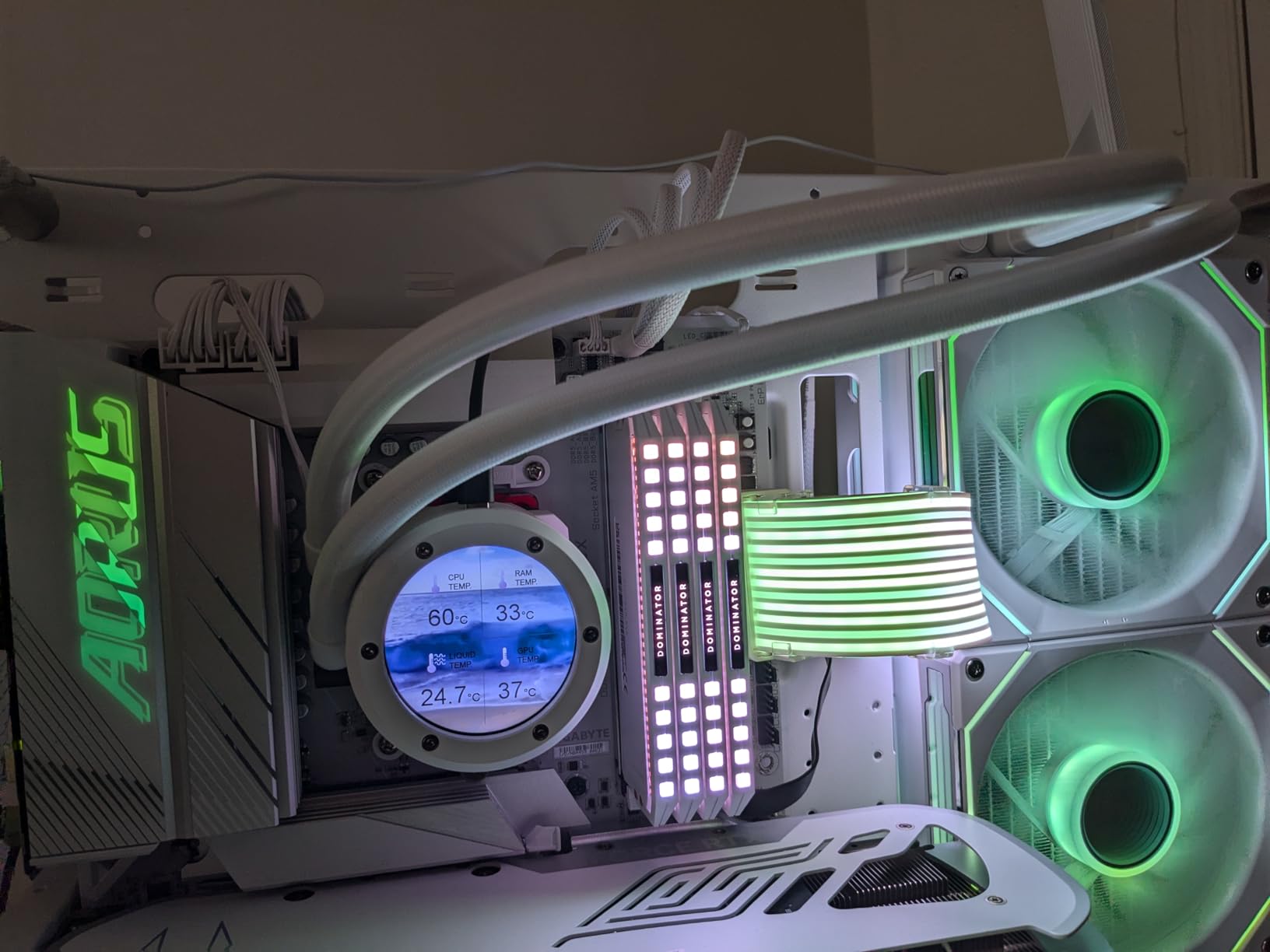 Thermaltake TH280 V2 Ultra ARGB Sync AIO Liquid Cooler, ARGB Fan 140 * 2, PWM 500~1800rpm, Water Block 2.1