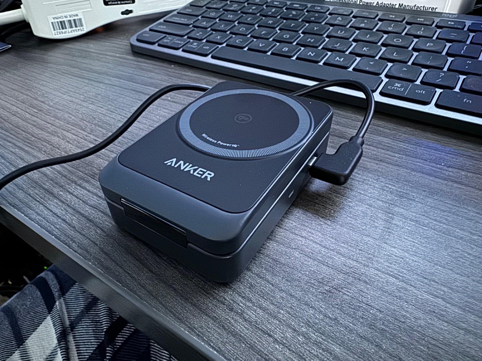 Anker MagGo 3-in-1 MagSafe-Compatible Qi2 15W Foldable Charging Station | Qi2-Certified Wireless Charging Stand for iPhone 17 - 12 Series, AirPods, Apple Watch Ultra (Non-Battery, Adapter Included) customer photo 2
