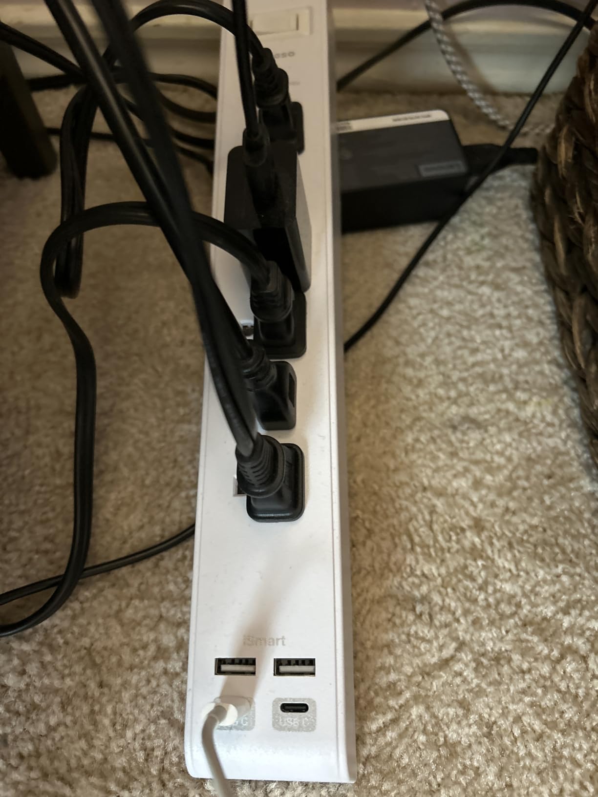 Mifaso Surge Protector Power Strip 10FT, Flat Plug, 6 AC & 4 USB (2 USB-C) | Desk Charging Station, Long Extension Cord with Multiple Outlets, Wall Mountable for Home, Office, Dorm Essentials, 1080J customer photo 1