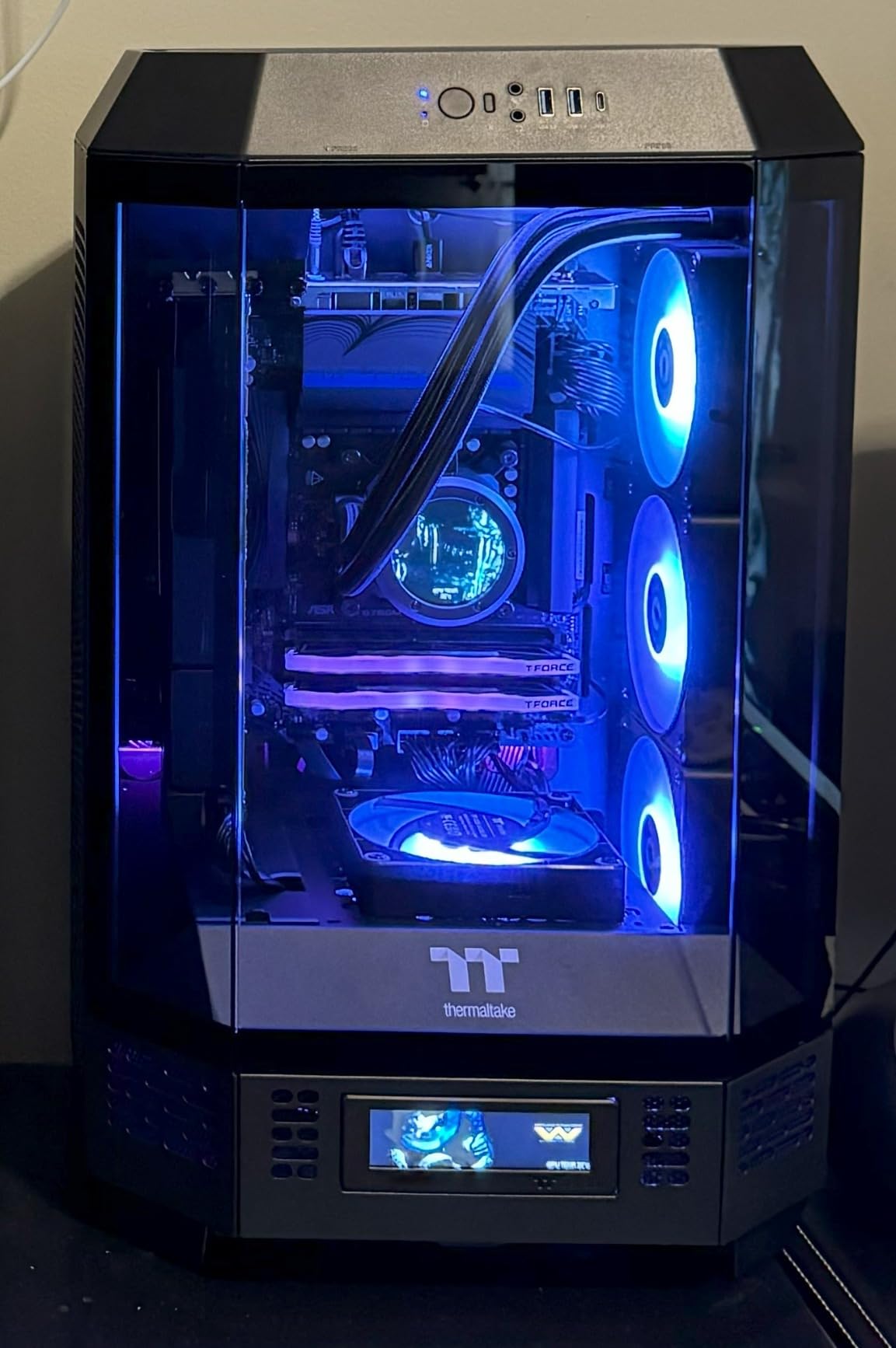 ASRock B760M PG Riptide WiFi Micro-ATX Motherboard | Supports 14th/13th/12th Gen Intel | DDR5 7200+ (OC) | WiFi 6E | 2.5G LAN | 14+1+1 Power Phase | Front & Rear USB-C customer photo 1