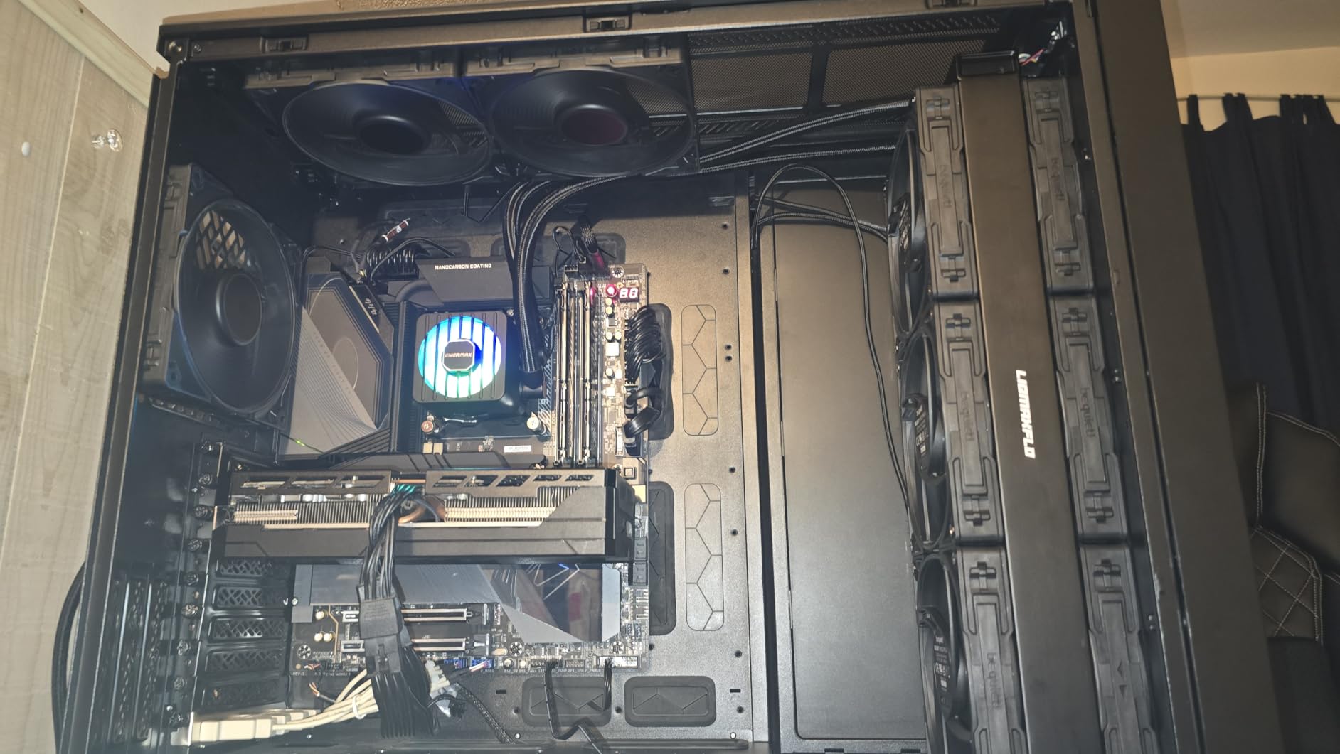 ENERMAX LIQMAXFLO 420mm A-RGB AIO CPU Liquid Cooler - High Performance Pump up to 3000RPM, 38mm Thick Radiator, 60mm VRM Fan, Pressure-Optimized Silent 140mm FDB PWM Fan, Intel LGA1700/AMD AM5 Ready customer photo 1