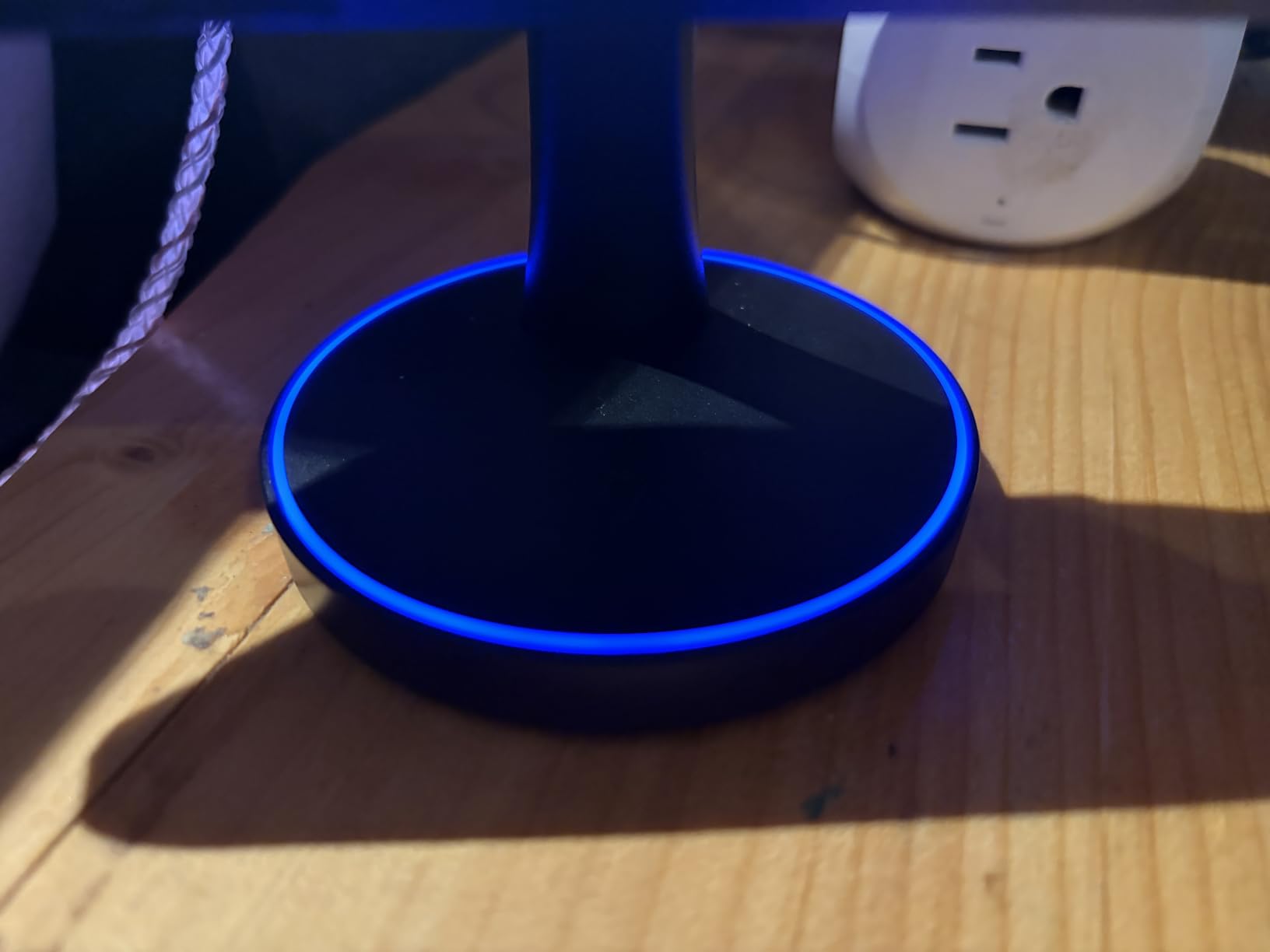 Magnetic Wireless Charger Stand 15W Fast Mag-Safe Charger for iPhone 17/17 Pro/17 Air/17 Pro Max 16/15/14/13/12 Series Magnet Wireless Charging Station/Pad with Sleep-Friendly Light for AirPods customer photo 2