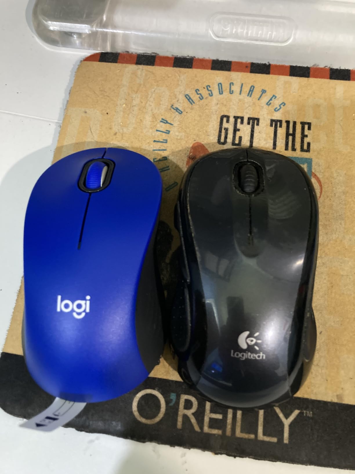 Logitech Signature M550 L Full Size Wireless Mouse Large Sized - Blue | 2-year battery, silent clicks, multi-device compatibility customer photo 1