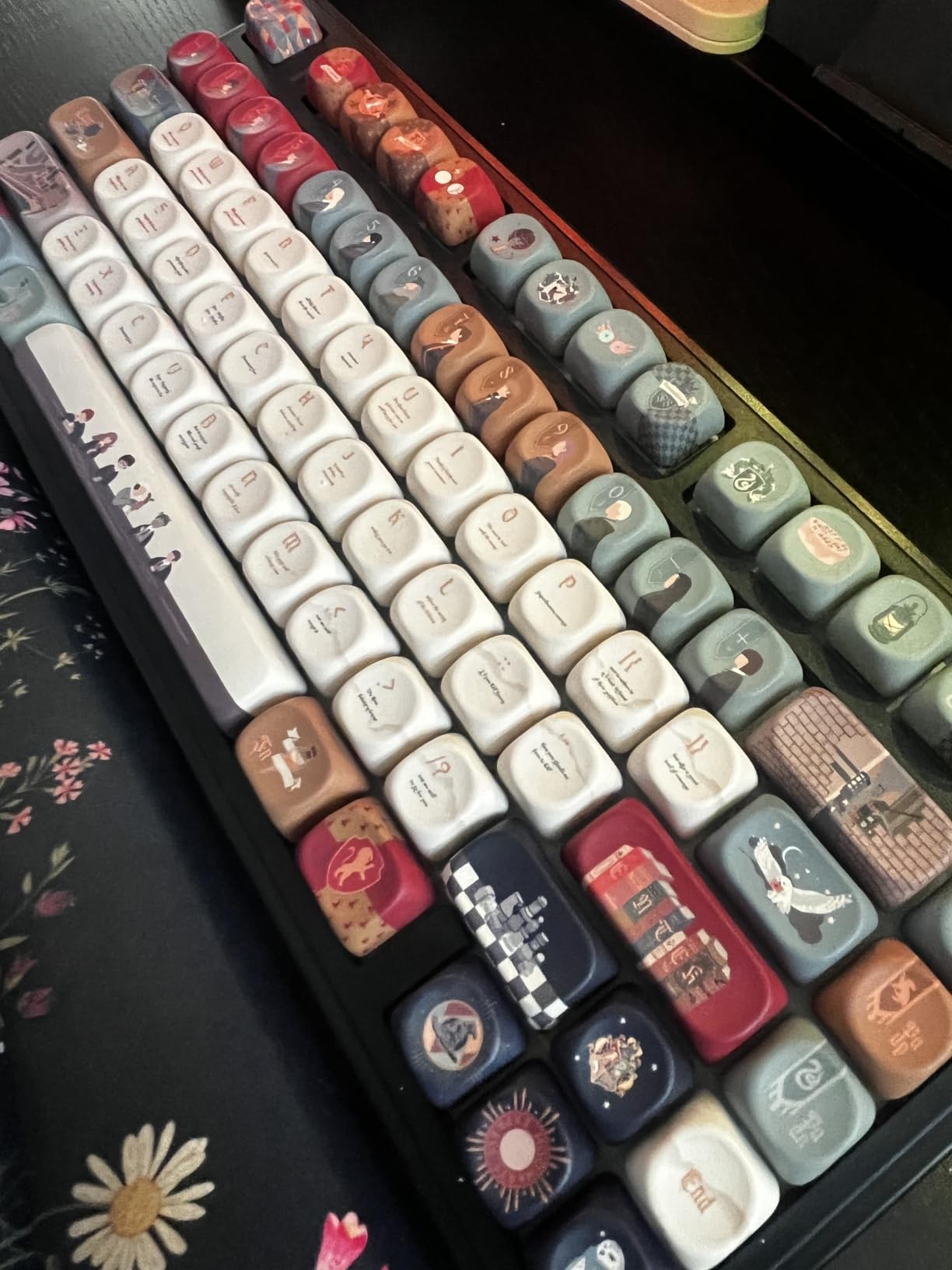 AULA F75 75% Wireless Mechanical Keyboard, Hot Swappable Creamy Keyboard, Pre-lubed Greywood Switches RGB Backlit Gaming Keyboards, 2.4GHz/Type-C/BT5.0 (Cool Black) customer photo 2