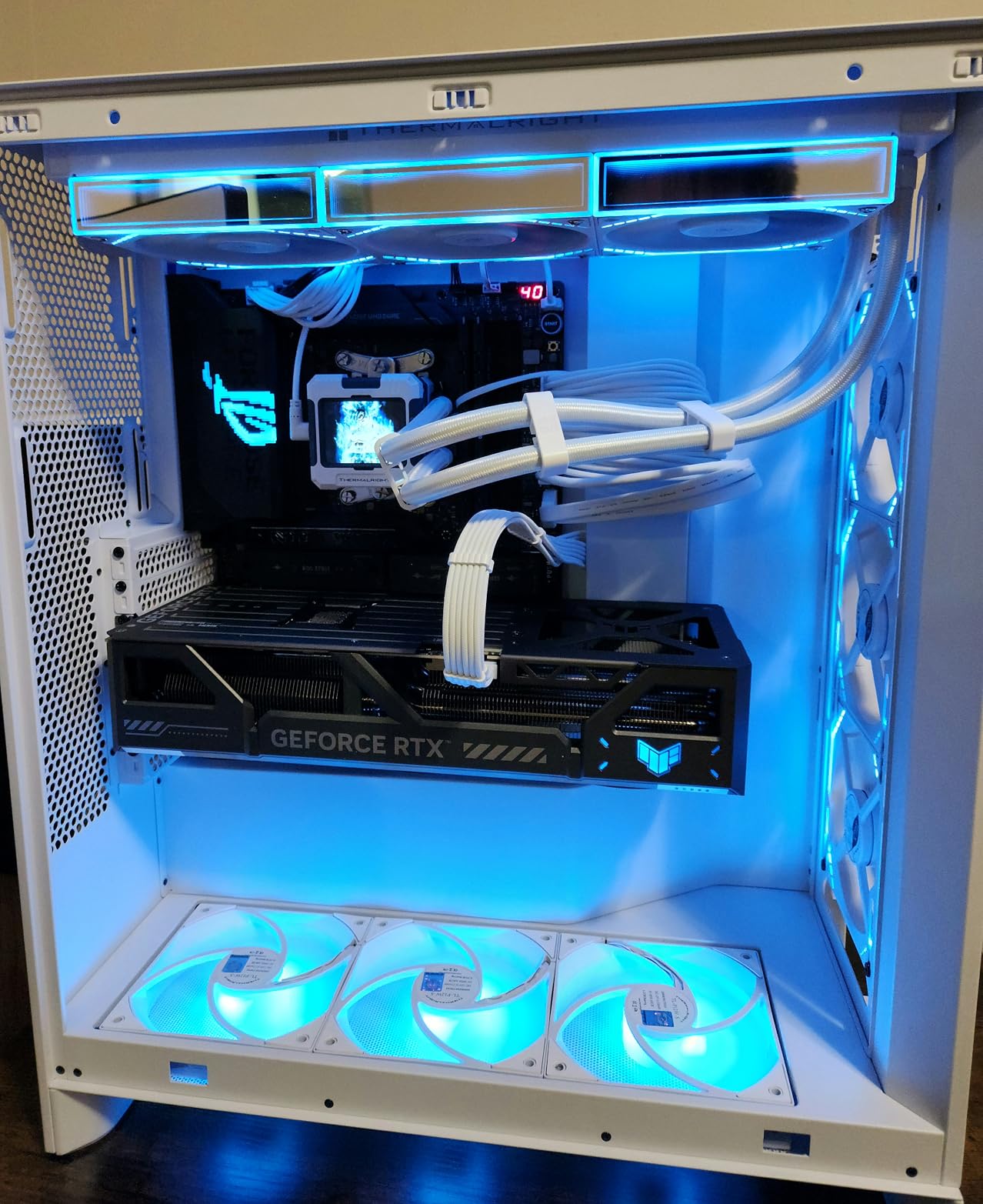 Thermalright FW 360 White ARGB-360mm AIO CPU Liquid Cooler, IPS LCD Screen with 320 * 240 Resolution, for AM4/AM5/Intel LGA1700 customer photo 1
