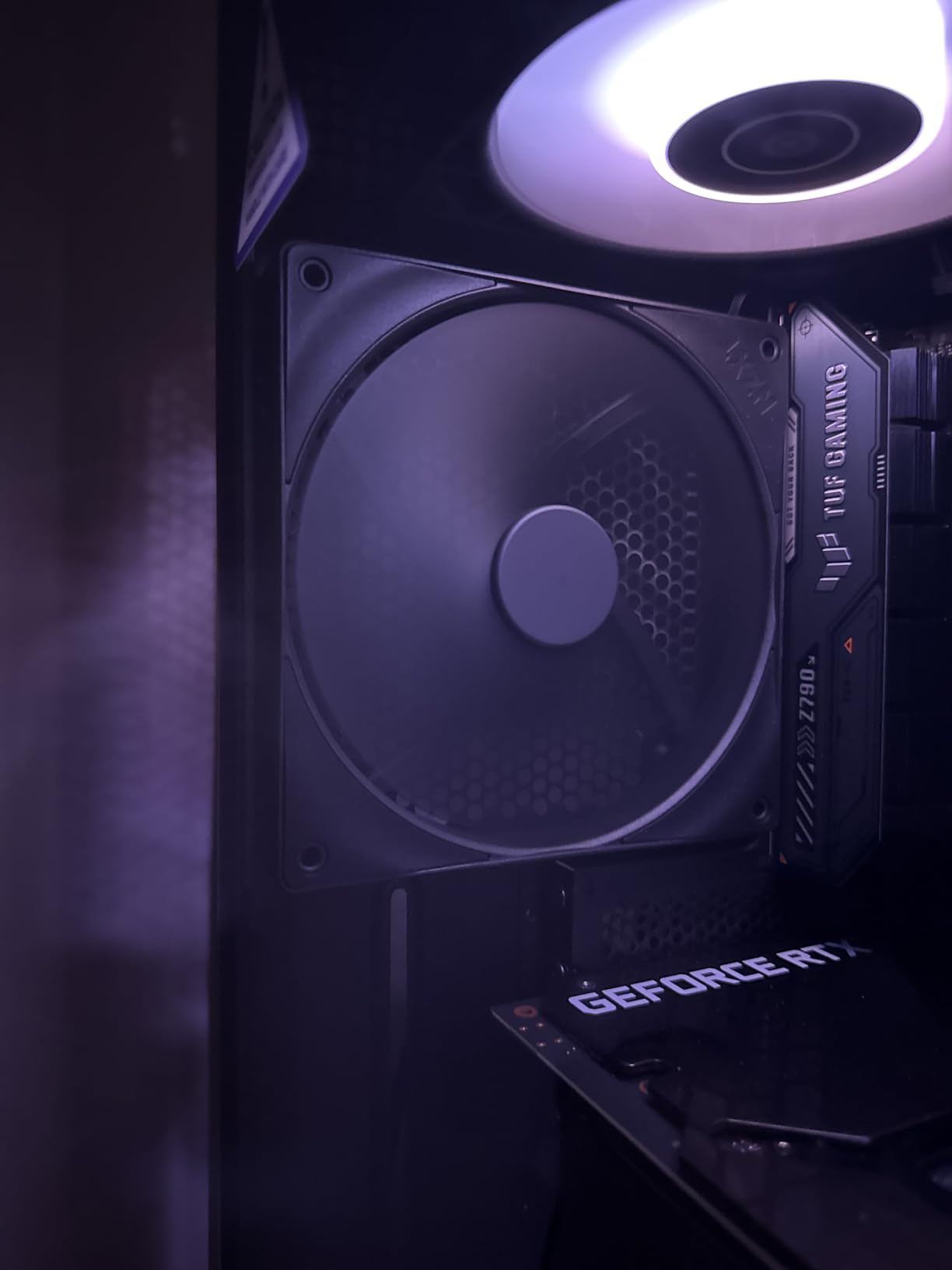 NZXT F140Q - 140mm Quiet Airflow PC Case Fan - Black | Chamfered frame for consistent airflow and low-noise operation customer photo 1