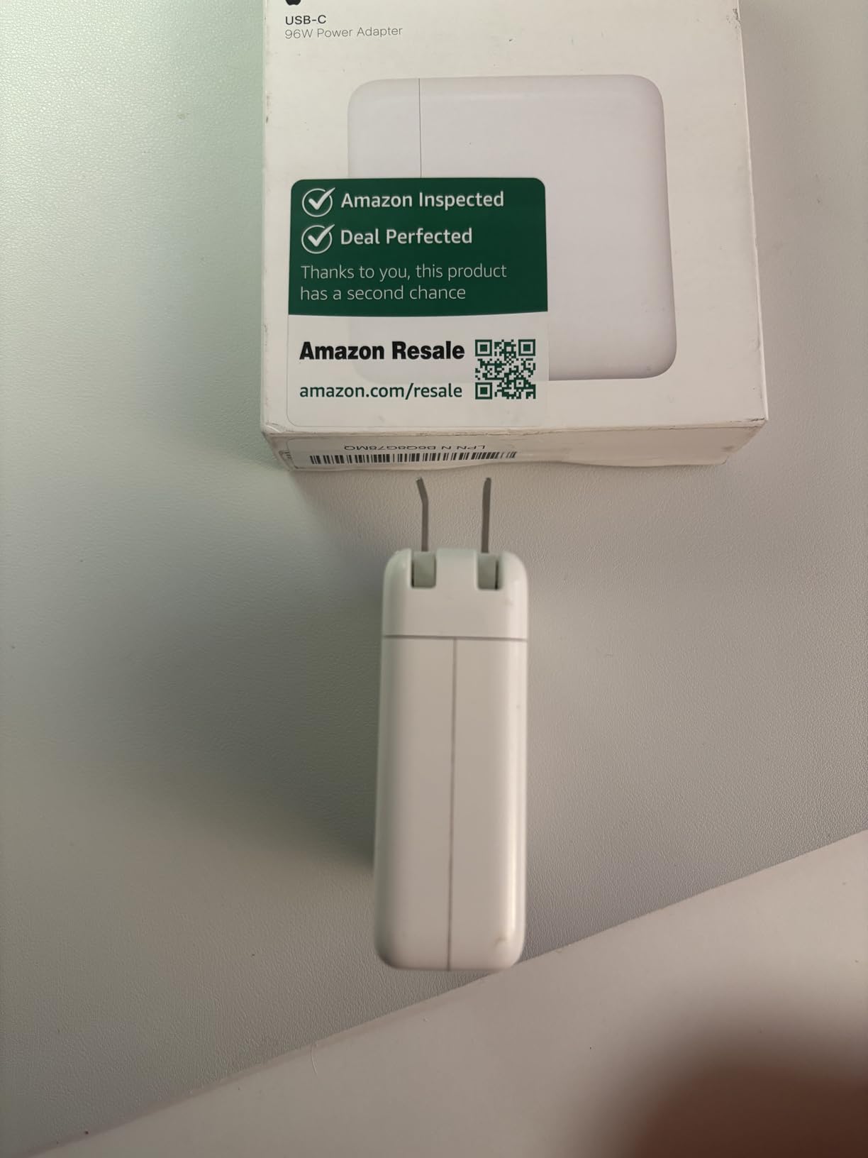 Apple 96W USB-C Power Adapter customer photo 1