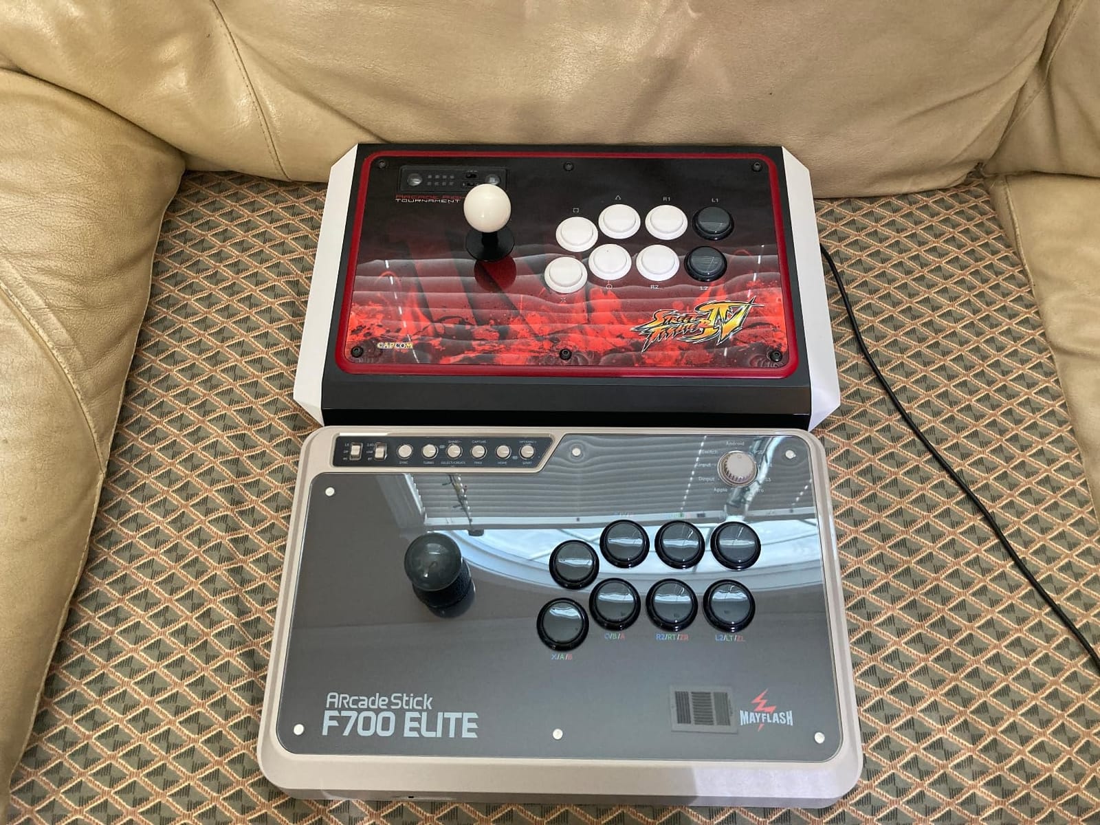 MAYFLASH Arcade Stick F700 Elite with Sanwa buttons and joystick for PS5, PS4, Switch/Switch 2, Windows, Apple, Android and more. Fighting Stick Support Wireless Bluetooth, 2.4G and Wired Connection customer photo 2