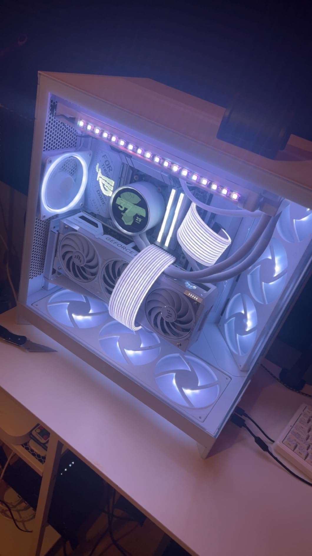 NZXT Kraken Elite 360 RGB - 360mm AIO CPU Cooler, LCD - White | 360mm RGB AIO with 2.36-inch LCD and F360 RGB Core fan. Flagship display cooling with synced RGB via CAM. customer photo 1