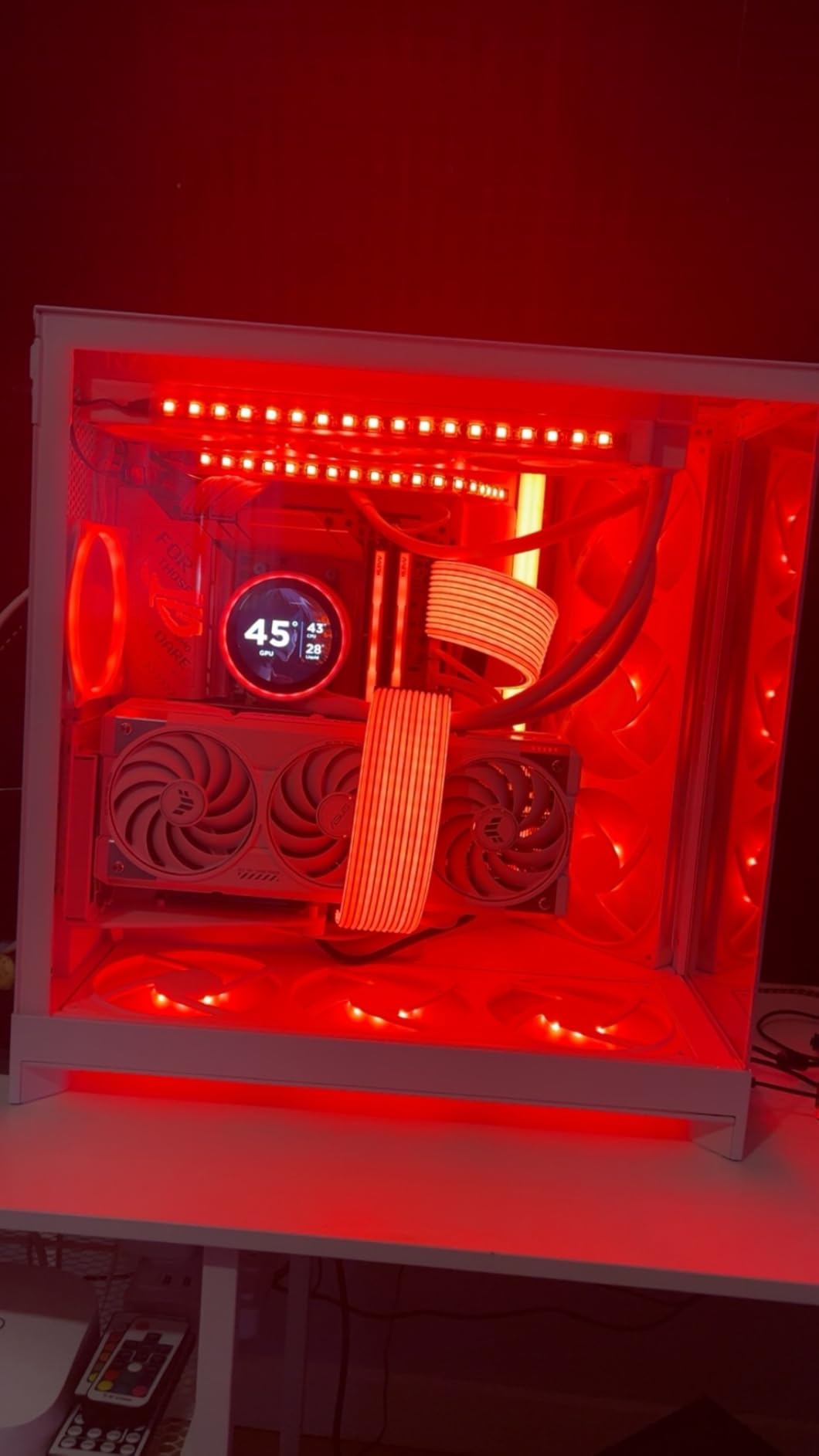 NZXT Kraken Elite 360 RGB - 360mm AIO CPU Cooler, LCD - White | 360mm RGB AIO with 2.36-inch LCD and F360 RGB Core fan. Flagship display cooling with synced RGB via CAM. customer photo 2