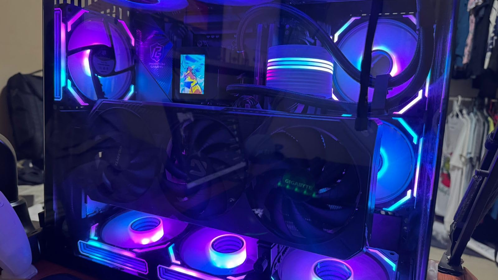 AsiaHorse COSMIQ-RE-Black 120mm Case Fan, Infinity Mirror FDB Reverse Fan with 5V 3-PIN Connector, Daisy Chain PWM PC RGB Fans for Cases CPU Liquid Coolers, Reverse Blade (Black) customer photo 1