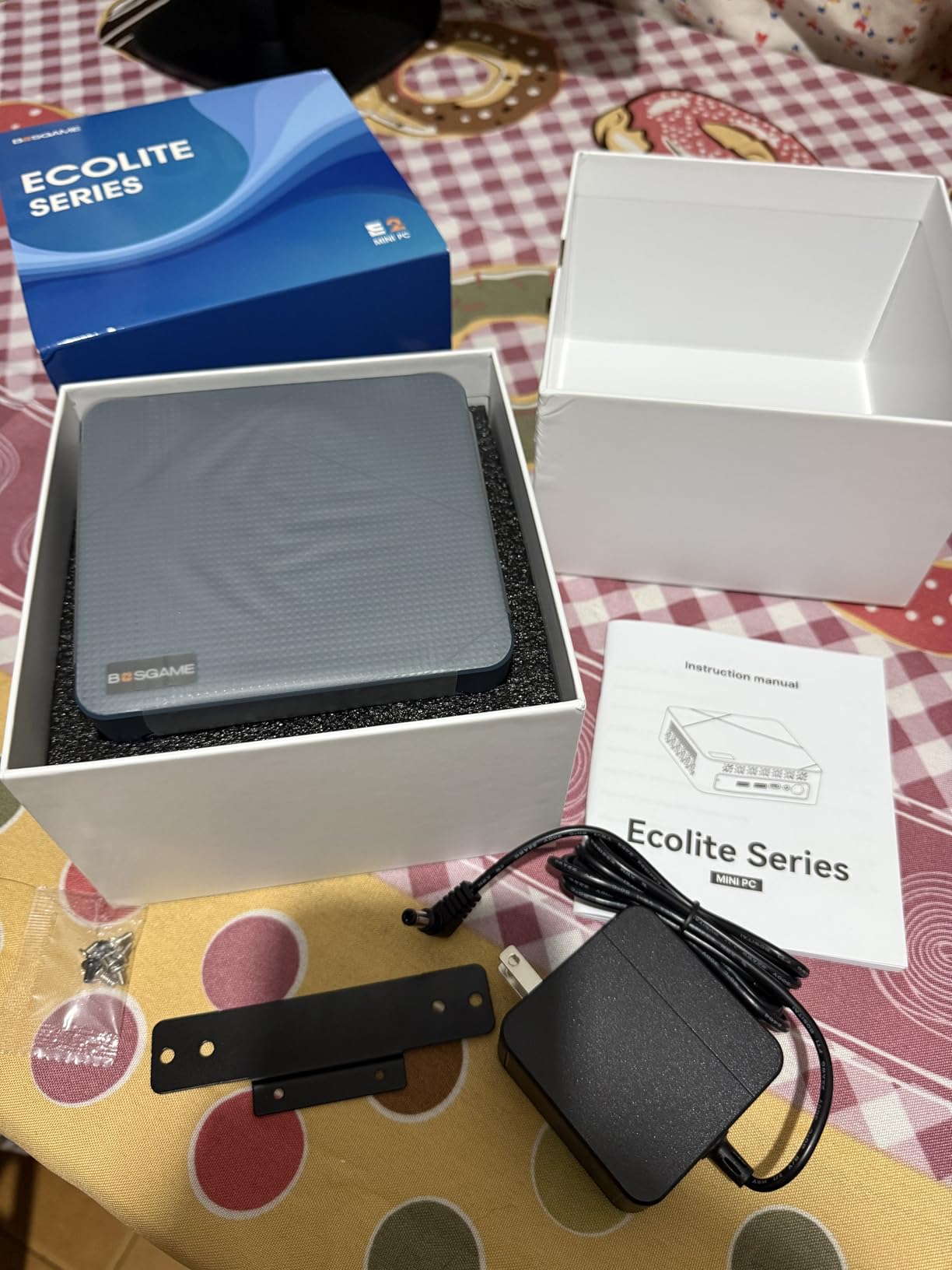BOSGAME P4 Ultra Mini PC Ryzen 7 7730U 16GB DDR4 1TB PCIe SSD | 8C/16T, up to 4.5GHz, Dual 2.5G LAN, WiFi 6E & BT5.2, Triple 4K Display, Home Office & Gaming, Compact Desktop, Silent customer photo 2