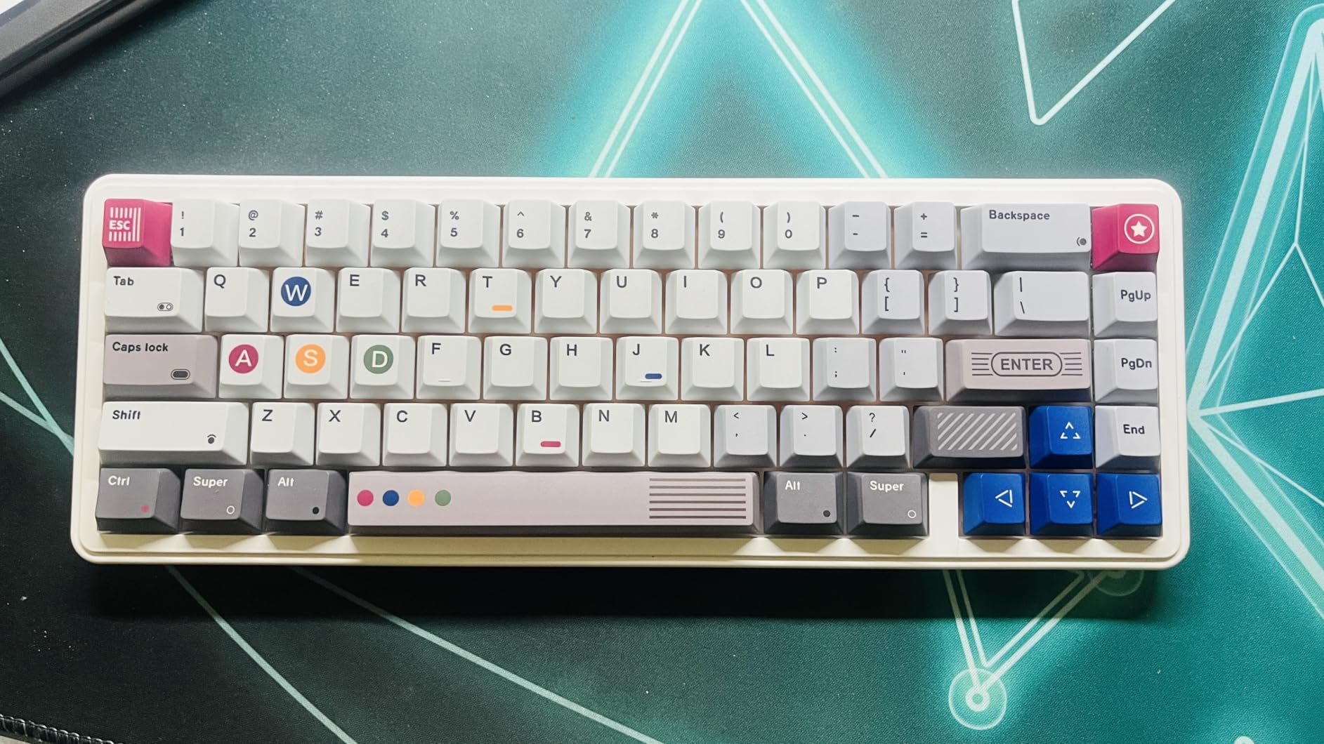 EPOMAKER x Aula F65 65% Wireless Hot-Swappable Gasket Mechanical Keyboard, 5-Layer Sound Dampening Padding for Rich Thocky Sound, RGB Backlit, Tri-Mode (BT 5.0/2.4G/USB-C) (Black, Reaper Switch) customer photo 1