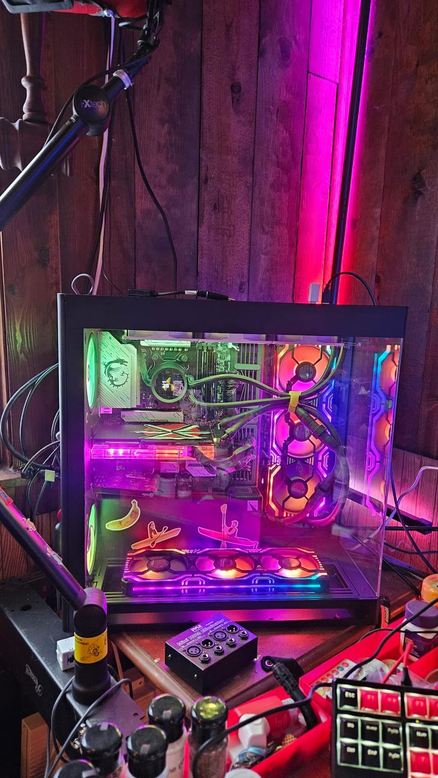 HAVN HS 420 Dual-Chamber Mid Tower PC Case ATX Black | Hybrid Design, 11x 140mm Fan Slots & 3X 420mm Radiator Support, SimpliCable Cable Management, Tempered Glass, PWM Fan Hub customer photo 1