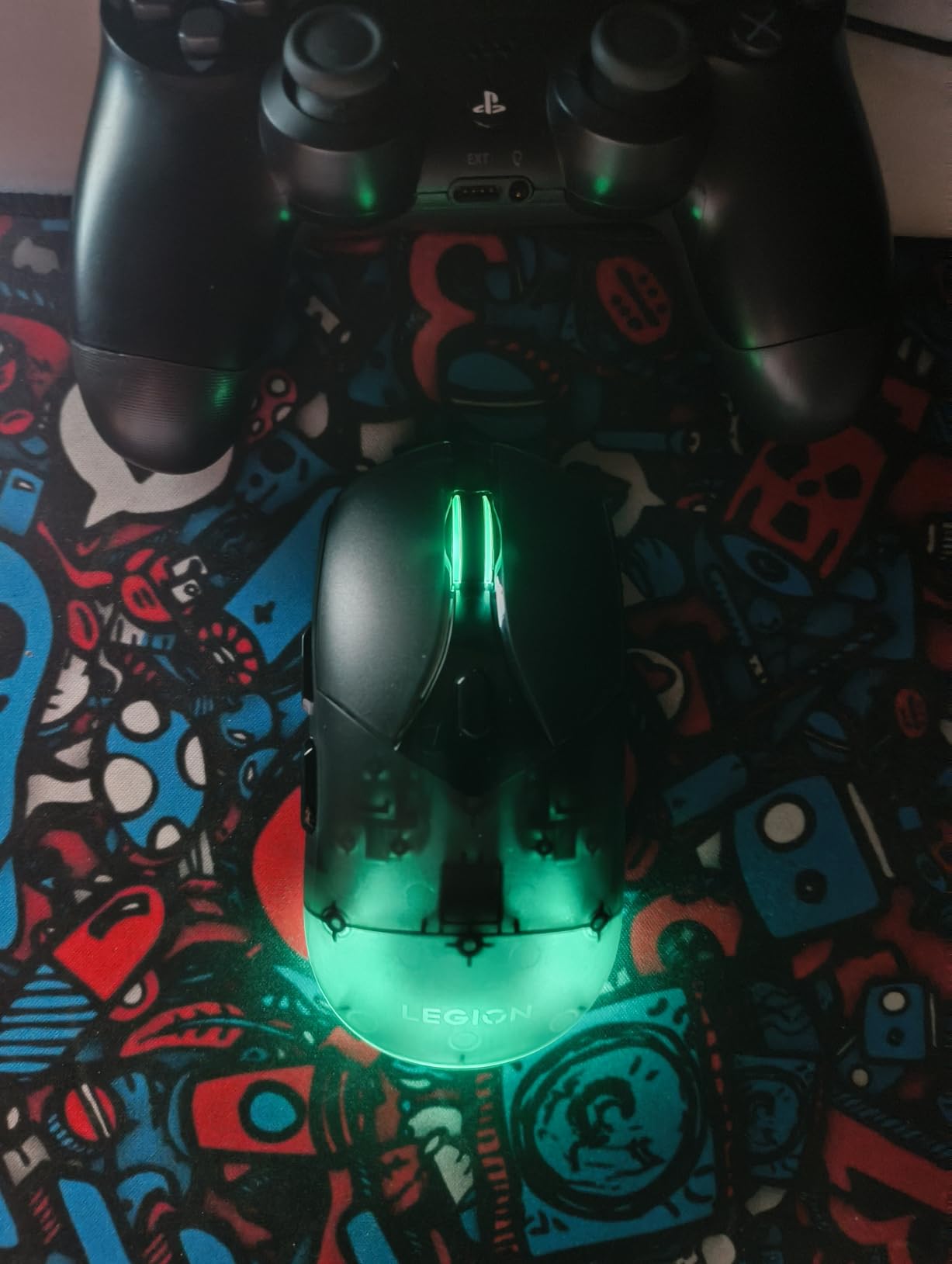 Lenovo Legion M410 Wireless RGB Gaming Mouse - 6 Button Palm Grip Mouse with 16,000 DPI, 53 Hour Rechargeable Battery, 2-Zone RGB Lighting, NVIDIA Reflex Compatible customer photo 1