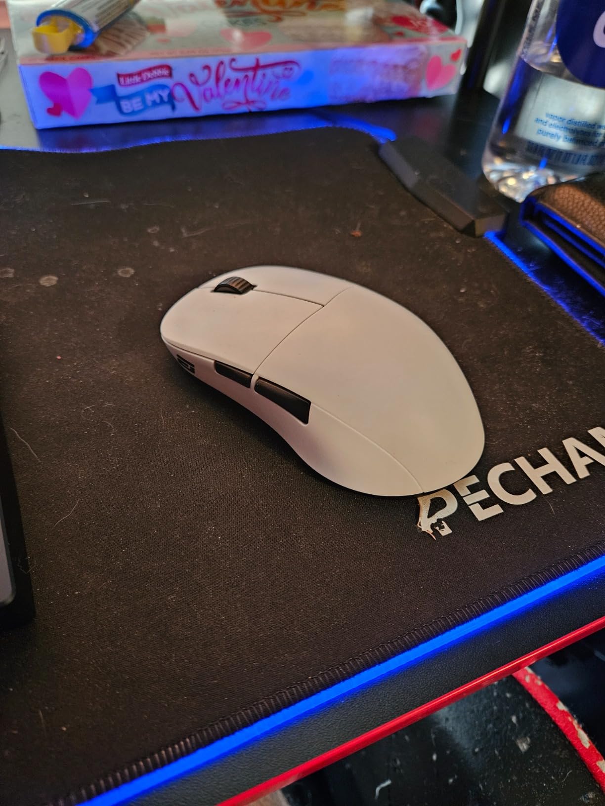 ENDGAME GEAR XM2w 4k Wireless Gaming Mouse - 4000Hz Polling Rate, Kailh GX Switches, PixArt PAW3395 Sensor, Lightweight ~63 g, White Frost customer photo 1