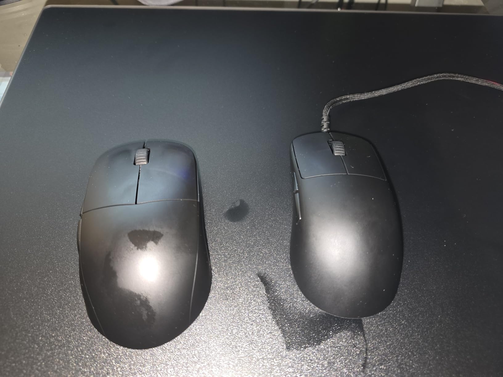 ENDGAME GEAR XM2w 4k Wireless Gaming Mouse - 4000Hz Polling Rate, Kailh GX Switches, PixArt PAW3395 Sensor, Lightweight ~63 g, White Frost customer photo 2