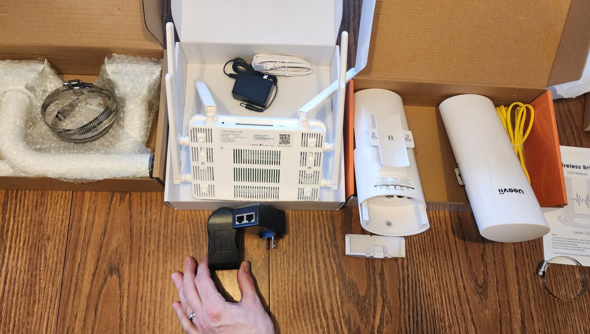 UeeVii 5KM Dual Gigabit Point to Point Wireless Bridge Complete Kit CPE688 | Designed for Barn/CCTV/Shop, with AX3000 WiFi 6 Router, Adjustable Brackets Included, 24V/48V POE Power Supply customer photo 1