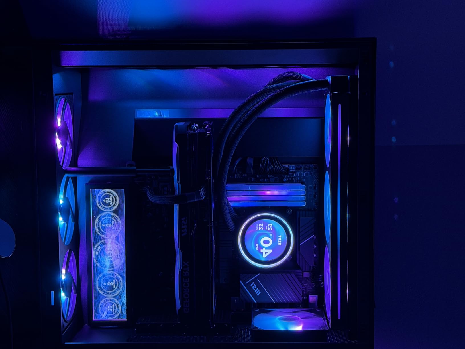 NZXT Kraken Elite 420 RGB - 420mm AIO CPU Cooler, LCD - Black | Flagship 420mm RGB AIO with 2.36-inch LCD and F420 RGB Core fan customer photo 1