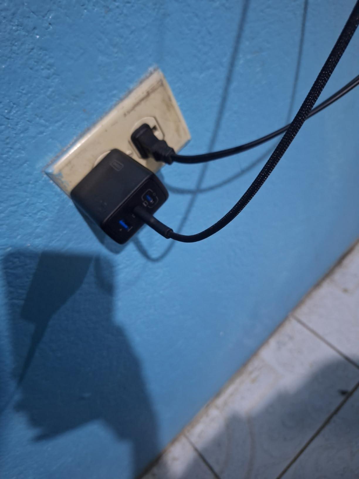 INIU 65W USB C Charger, 3-Port GaN Fast Charging Block with 5ft 100W Cable customer photo 2