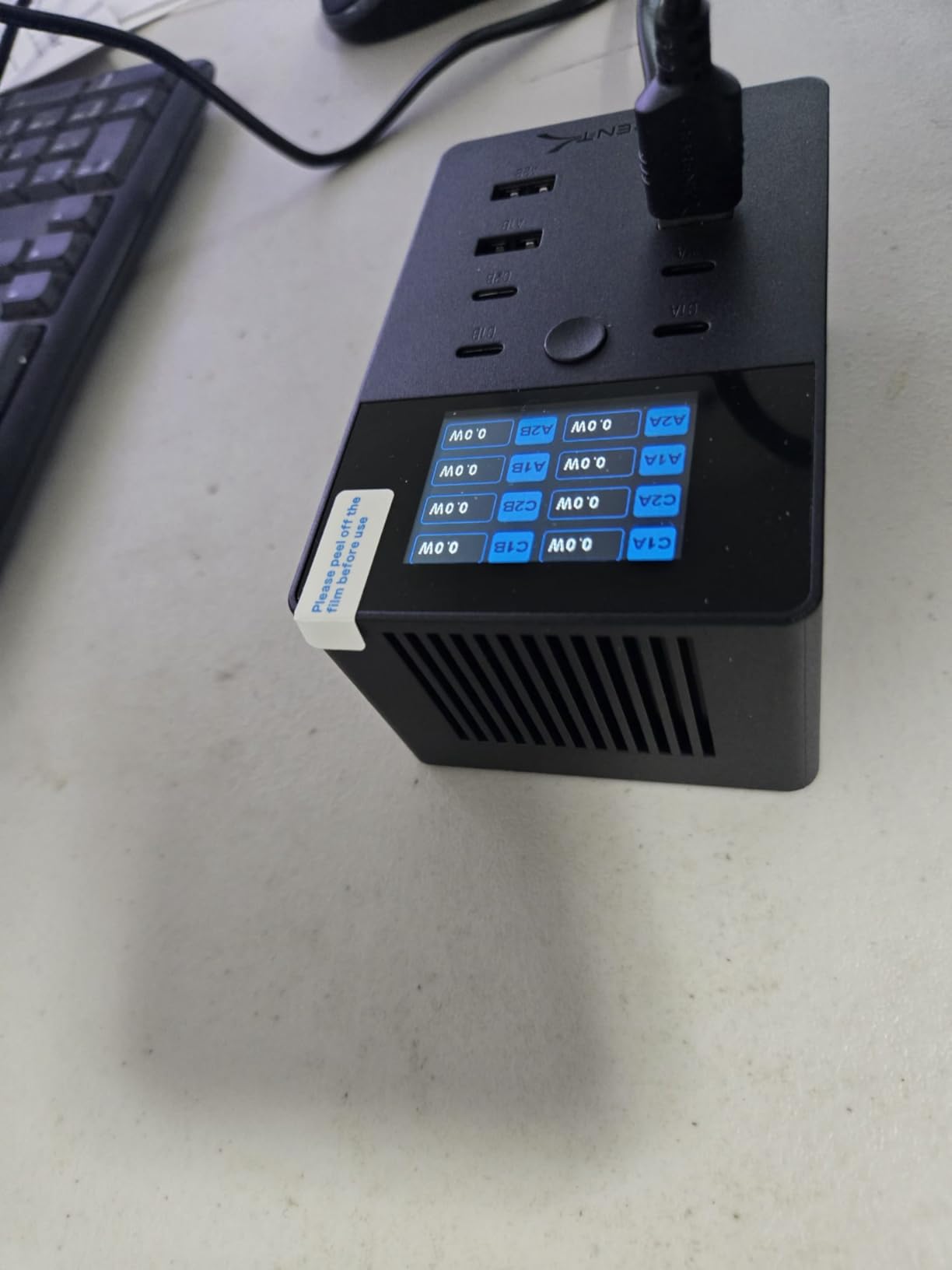 SABRENT VOLTIK Charging Station, 252W 8-Port USB C and USB A, LCD Display customer photo 2