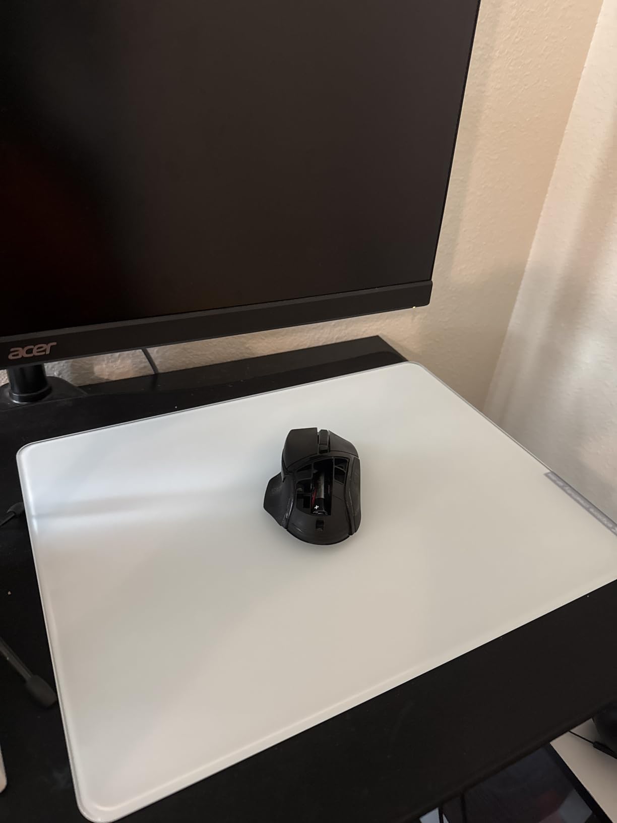 XVX Black Glass Mousepad 4.0, Hard Mouse Pad for Gaming, Ultra-Smooth Micro-Etched Surface Mouse Mat with Non-Slip Rubber Base(410mm*310mm) customer photo 1