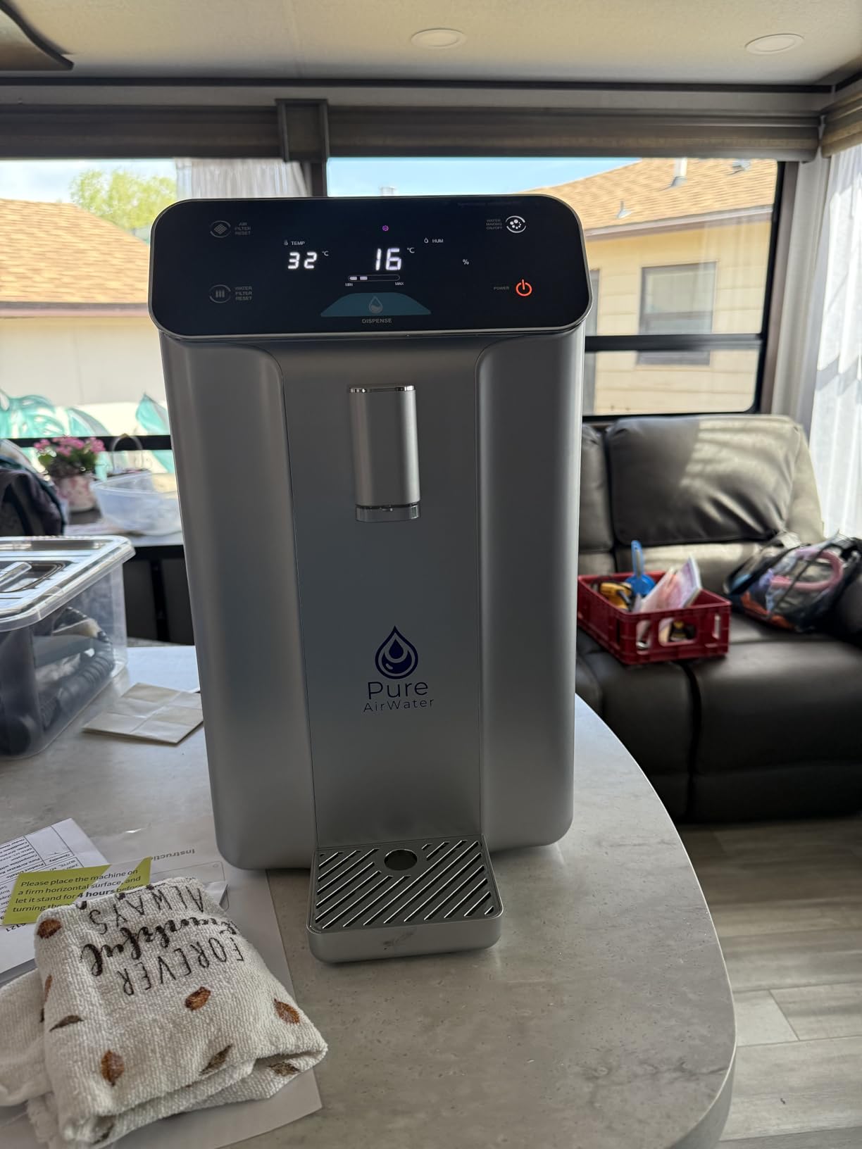 Atmospheric Water Generator / Pure AirWater A10 - Make Water from Air, 2.64 Gallon (10L) customer photo 1